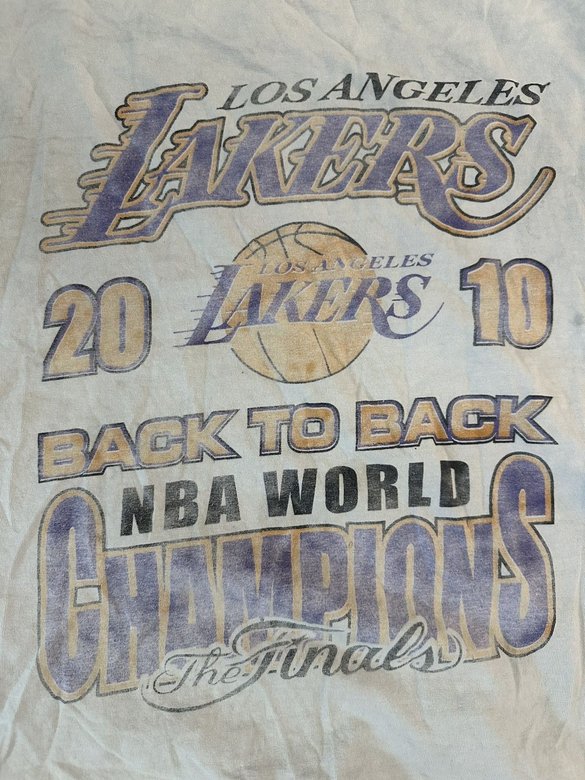 Vintage Vintage Lakers 2010 Championship T-shirt Size US XL / EU 56 / 4 - 2 Thumbnail