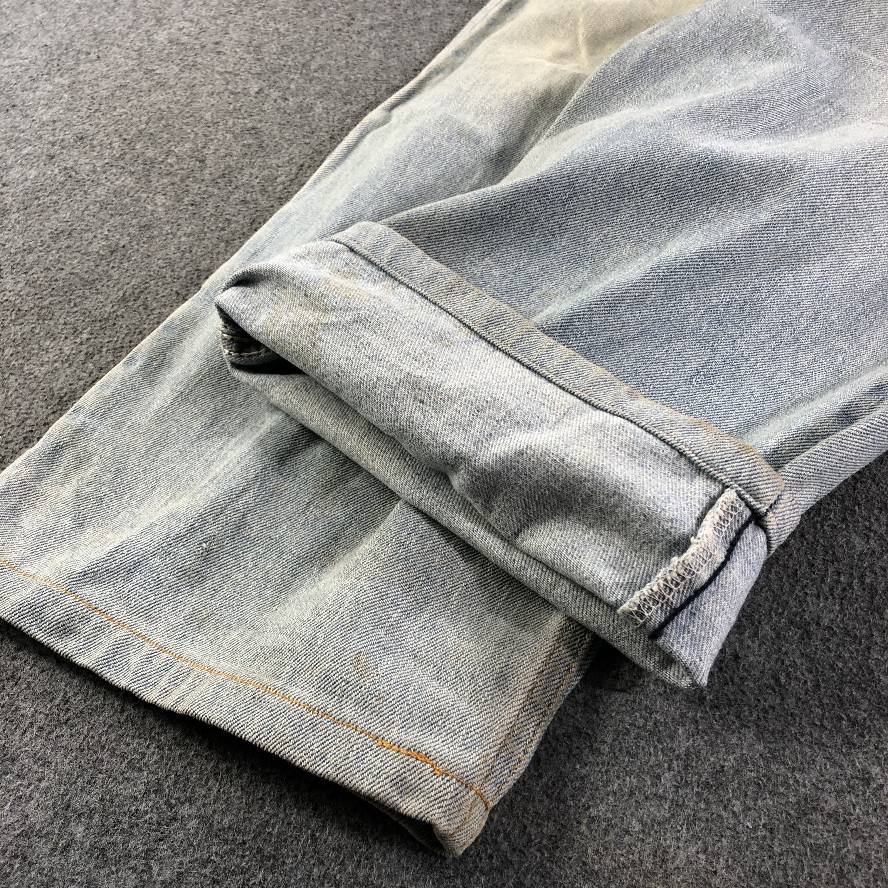 Levi's Vintage Light Wash Levis 550 Jeans-J2784 Size US 43 - 6 Thumbnail
