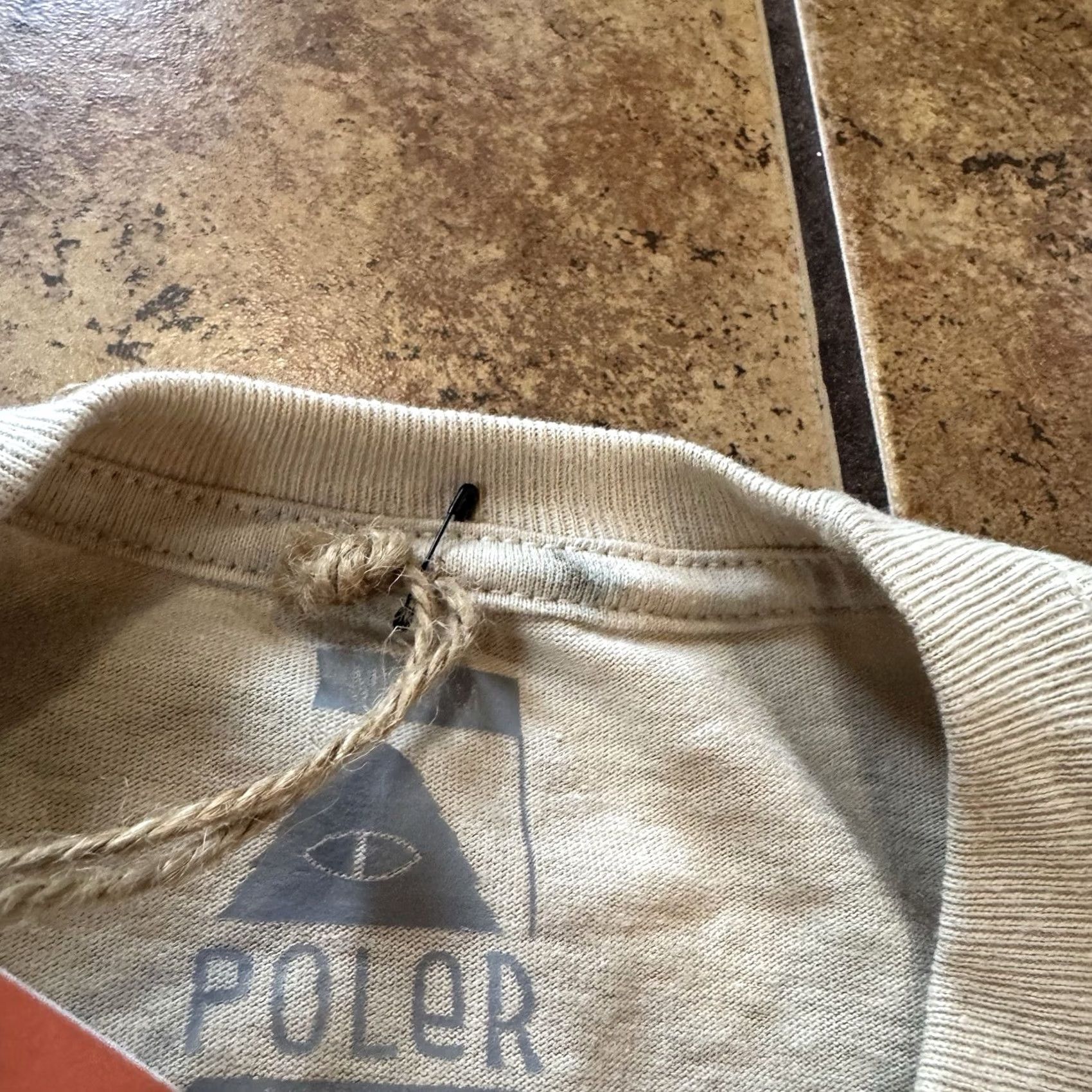 Poler Poler T Shirt Camp Vibes Crew Neck Cotton Casual Tee Mens Medium Beige Shirt Regular Men Short Sleeve Vintage: No Gender: Mens Size US M / EU 48-50 / 2 - 4 Thumbnail