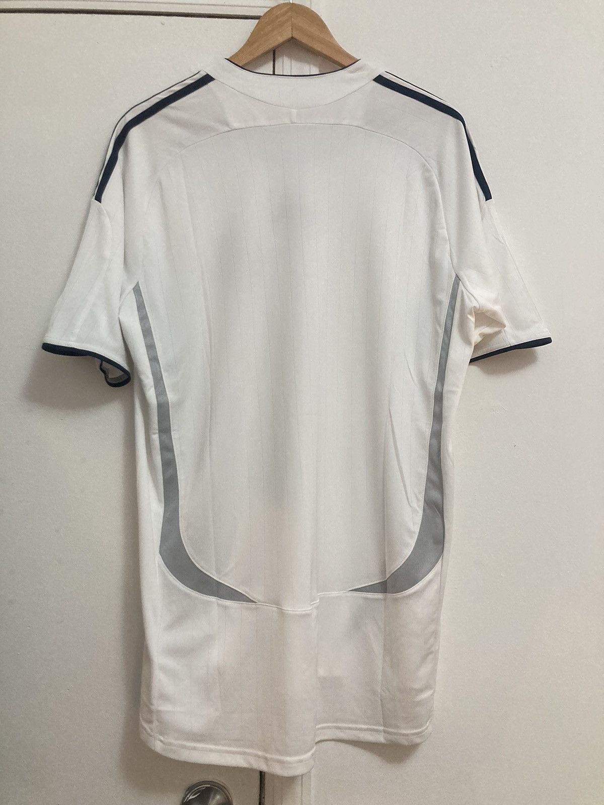 Adidas Real Madrid Teamgeist Jersey 2006/07 Large Size US L / EU 52-54 / 3 - 2 Thumbnail