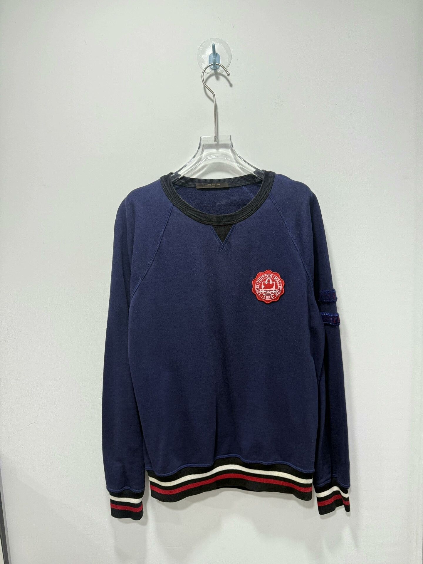 Louis Vuitton Louis Vuitton Navy Long-Sleeve Sweatshirt L Size US L / EU 52-54 / 3 - 1 Thumbnail