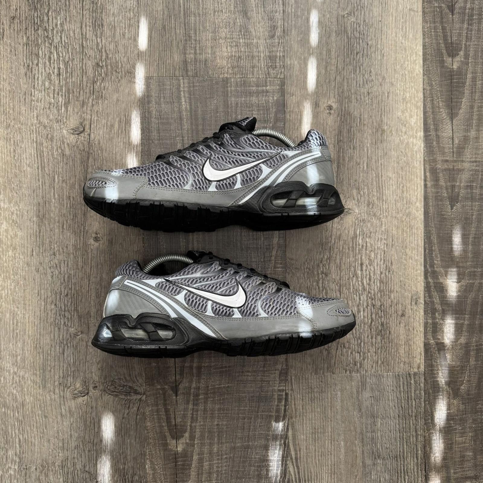Nike NIKE • Air Max Torch 4 "Cool Grey" (9M) Size US 9 / EU 42 - 4 Thumbnail
