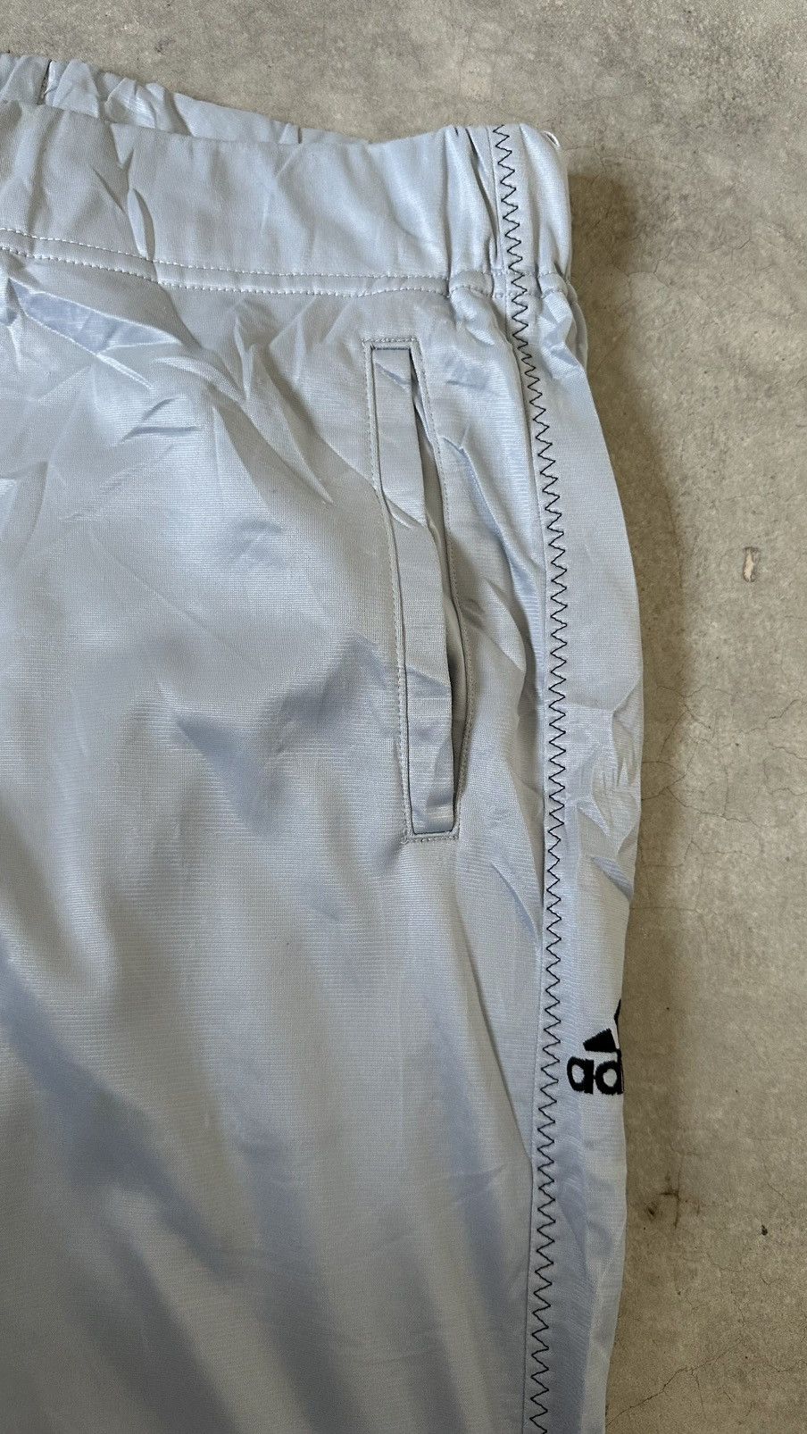Adidas VINTAGE ADIDAS TRACK PANT Size US 32 / EU 48 - 10 Thumbnail
