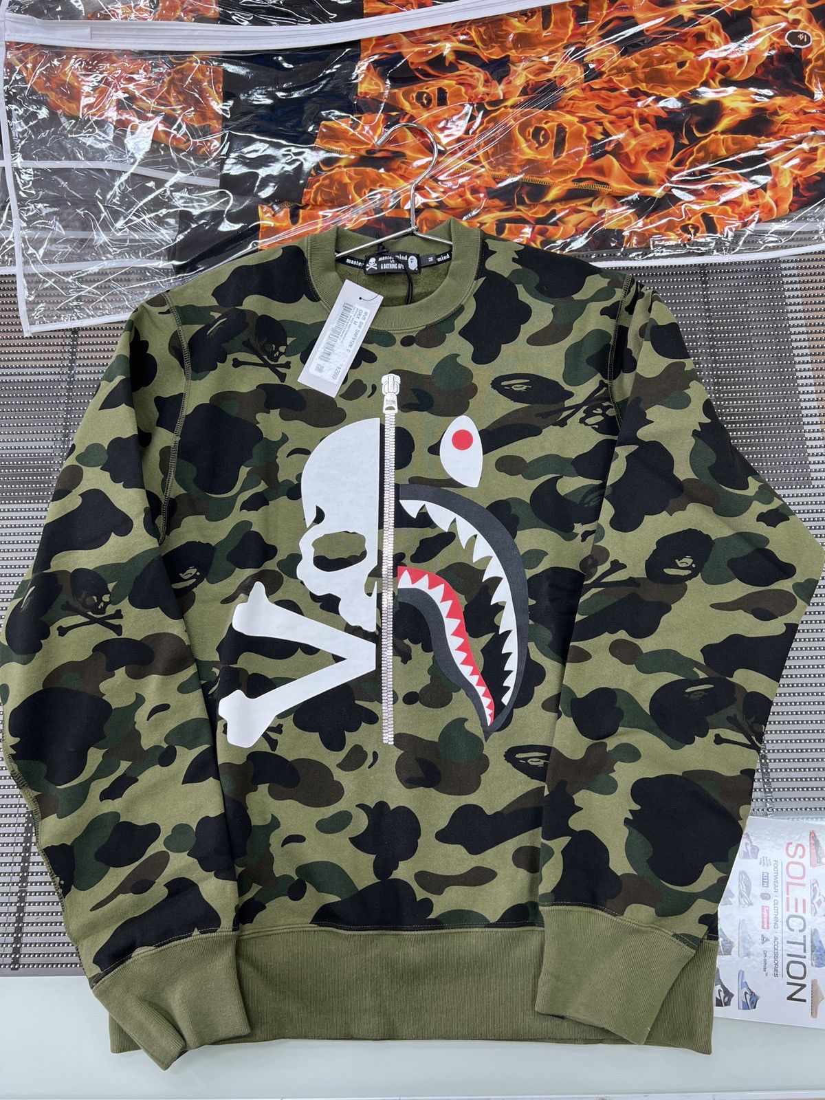 Lサイズ レア BAPE x mastermind Crewneck Lサイズ レア BAPE x mastermind Crewneck