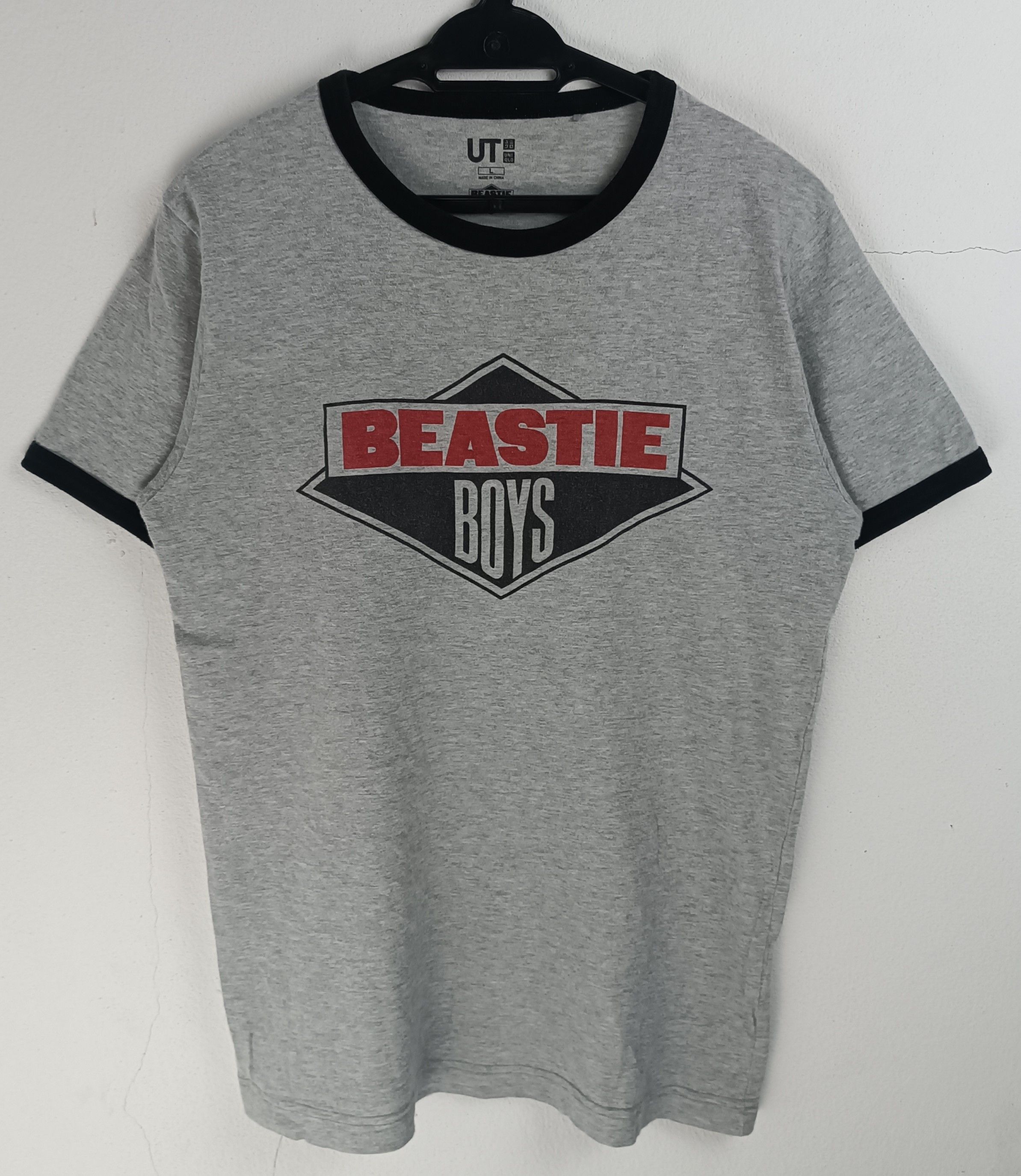 Band Tees VINTAGE BEASTIE BOYS CLASSIC LOGO RINGER RAP PUNK TEE Size US M / EU 48-50 / 2 - 3 Thumbnail