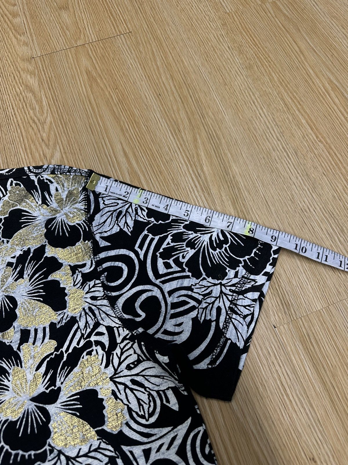 Karakuri Tamashii Vintage Sukajan Art Flower Koi Tshirt A891 Size US L / EU 52-54 / 3 - 8 Thumbnail