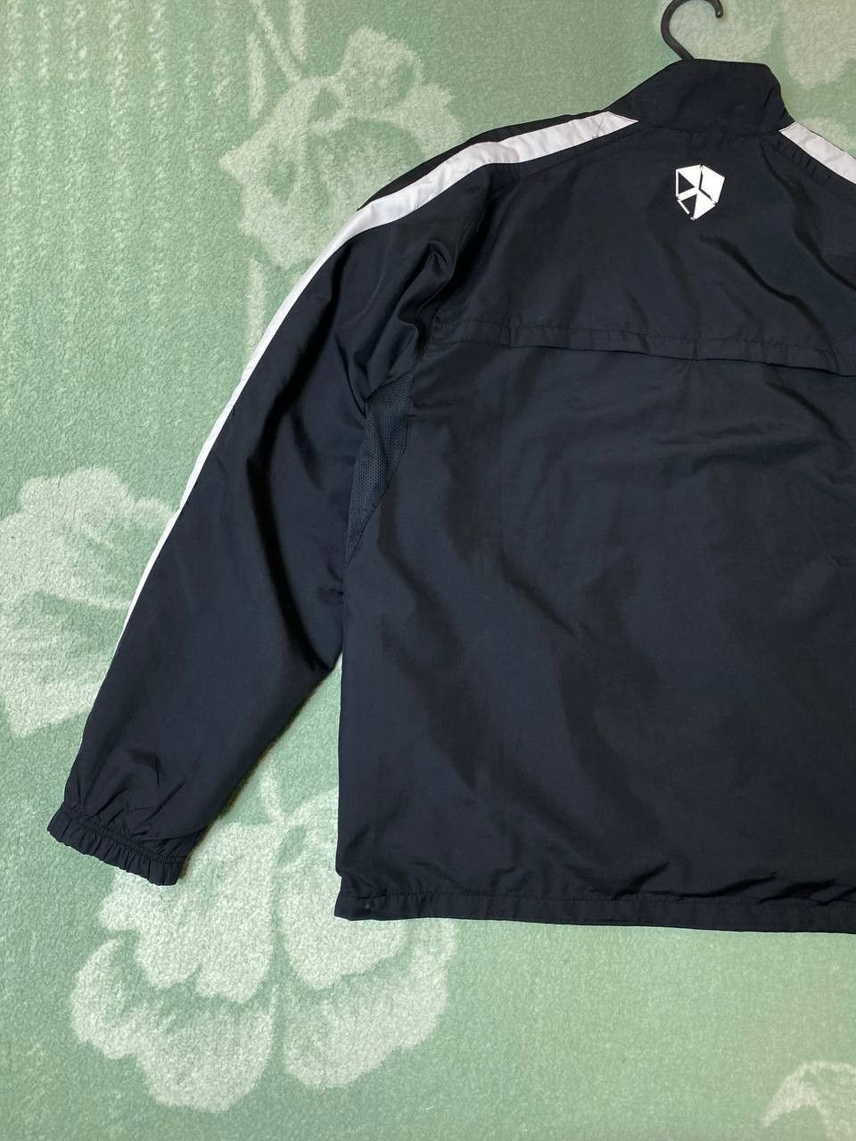Nike Vintage 90s Nike Embroiderd Swoosh Zip Up Windbreaker Jacket Size US XL / EU 56 / 4 - 14 Thumbnail