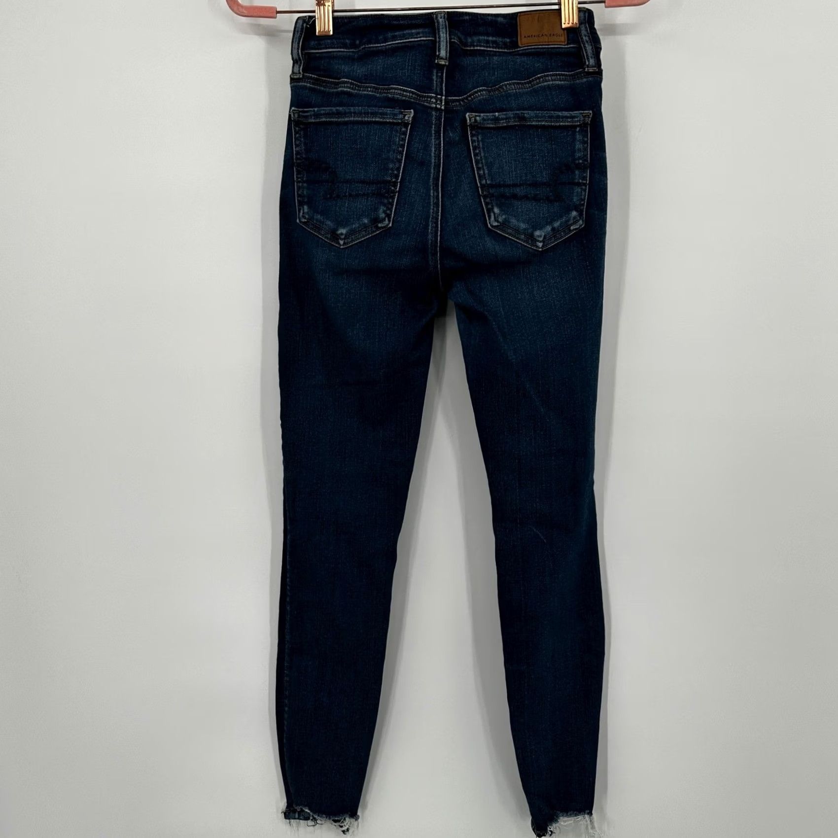 American Eagle Outfitters VINTAGE? No. American Eagle Next Level Stretch High Rise Skinny Jeans Dark Wash Sz 2 Distress Size 42" / US 20 - 6 Thumbnail