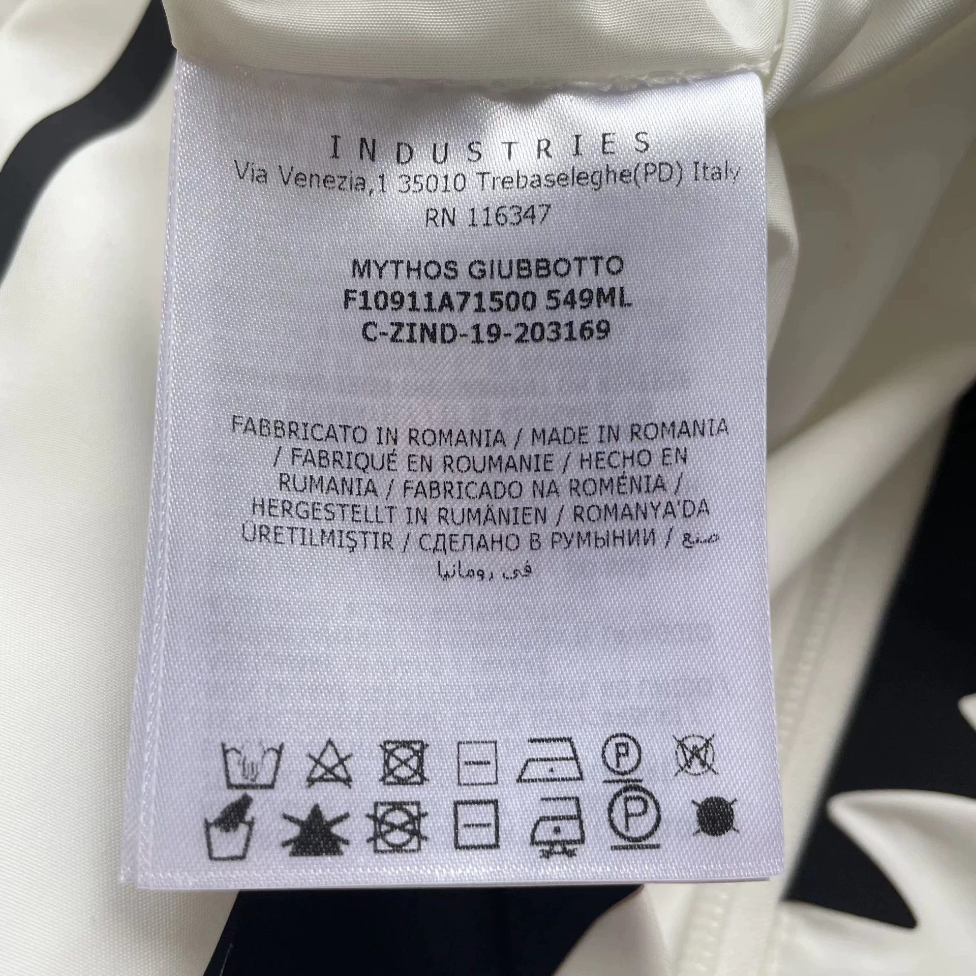 Moncler Moncler 98 New hooded-zip white jacket 3 Size US L / EU 52-54 / 3 - 7 Thumbnail