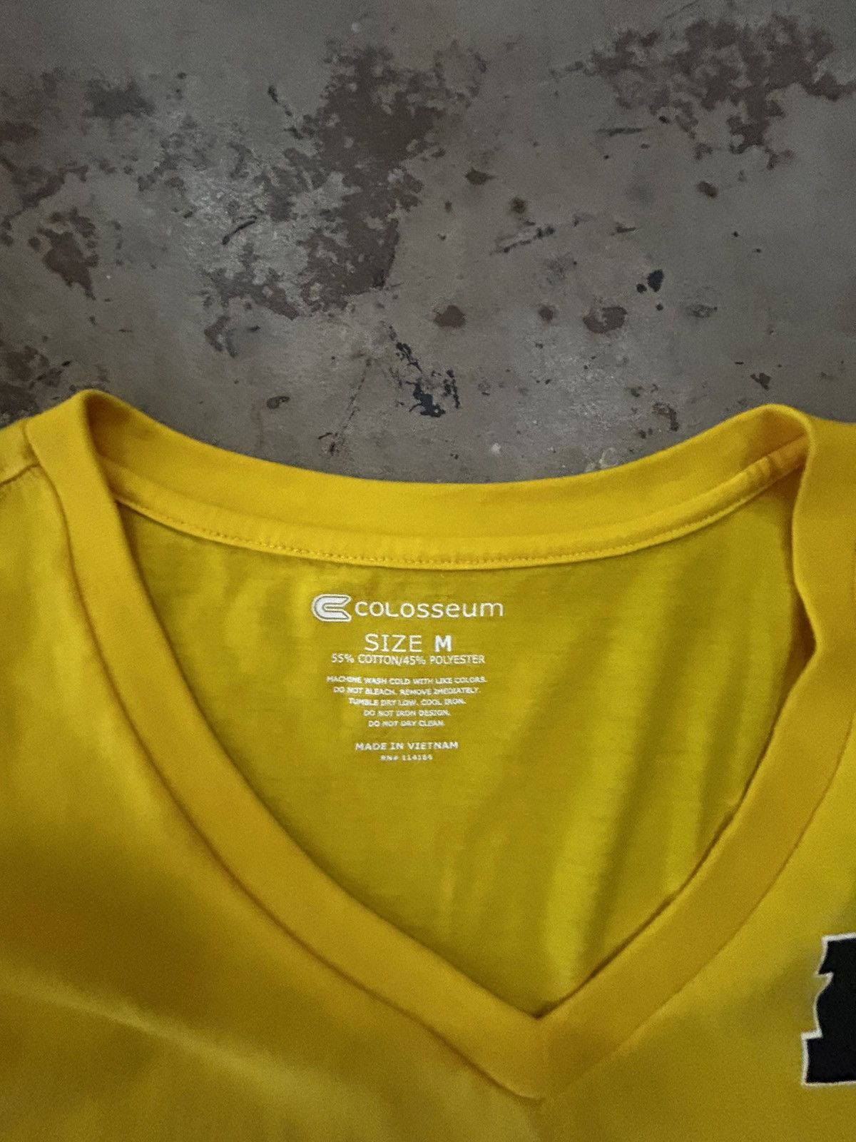 Colosseum Athletics Michigan yellow shirt Size M / US 6-8 / IT 42-44 - 2 Thumbnail