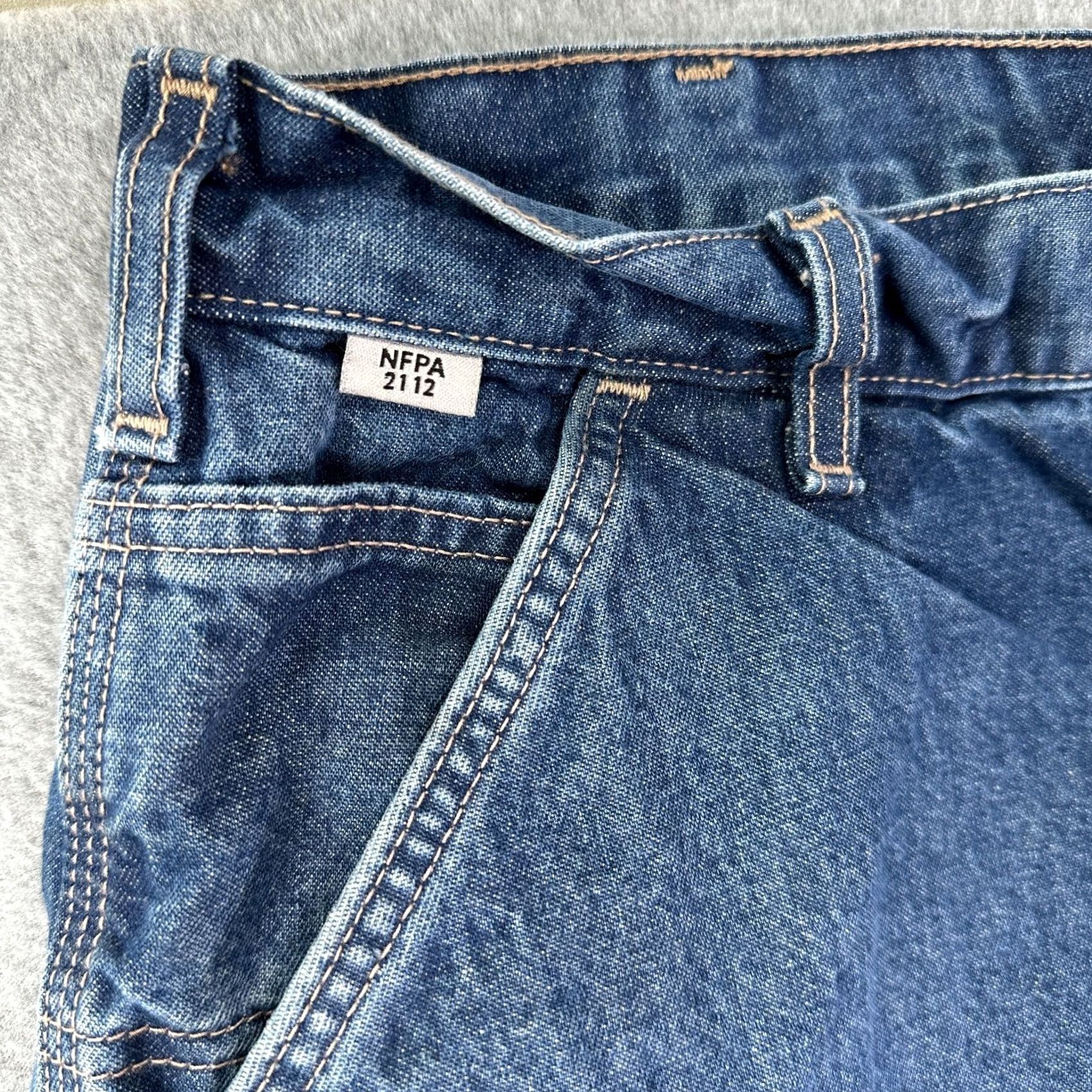 Carhartt Carhartt Jeans Blue Men's 38X34 Original Fit Denim Straight 5-Pocket Button Closure FR Distressed" Size US 38 / EU 54 - 3 Thumbnail