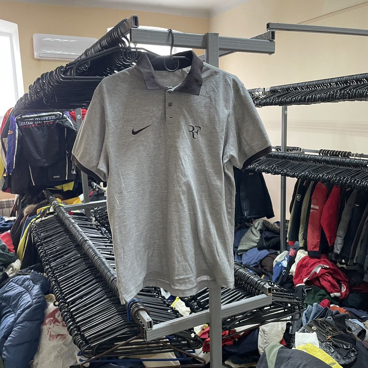 Nike × Vintage Distressed collar Nike Roger Federer Wimbledon Polo Te Shirt Size US M / EU 48-50 / 2 - 1 Thumbnail