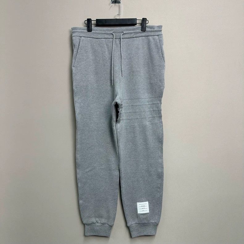 Thom Browne Thom Browne size5 Huffug grey trousers Size US 30 / EU 46 - 1 Thumbnail