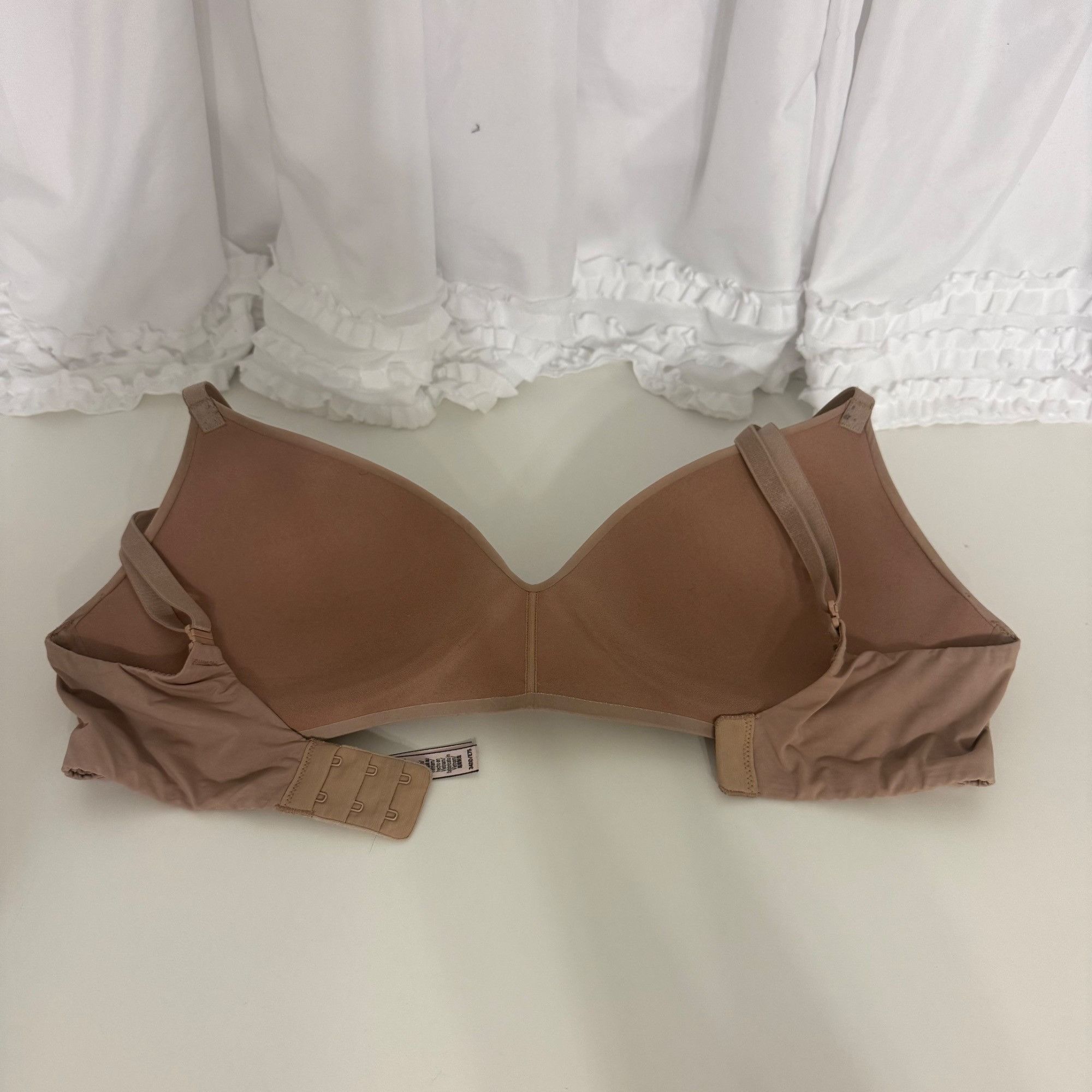 Victoria's Secret Victorias Secret Nude Wireless Lightly Lined Bra 34DD Smooth Size ONE SIZE - 2 Thumbnail
