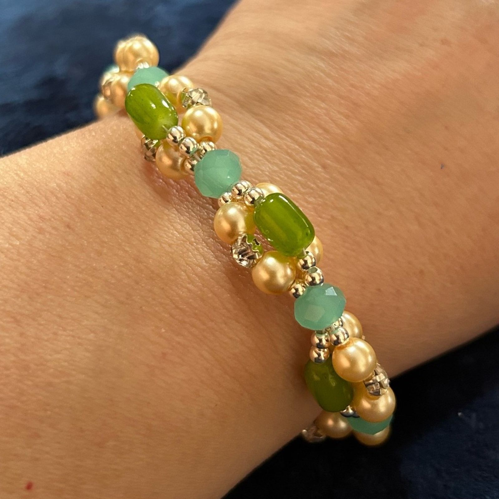 Handmade Handcrafted elegant lime fresh glam twist bracelet Size ONE SIZE - 1 Thumbnail