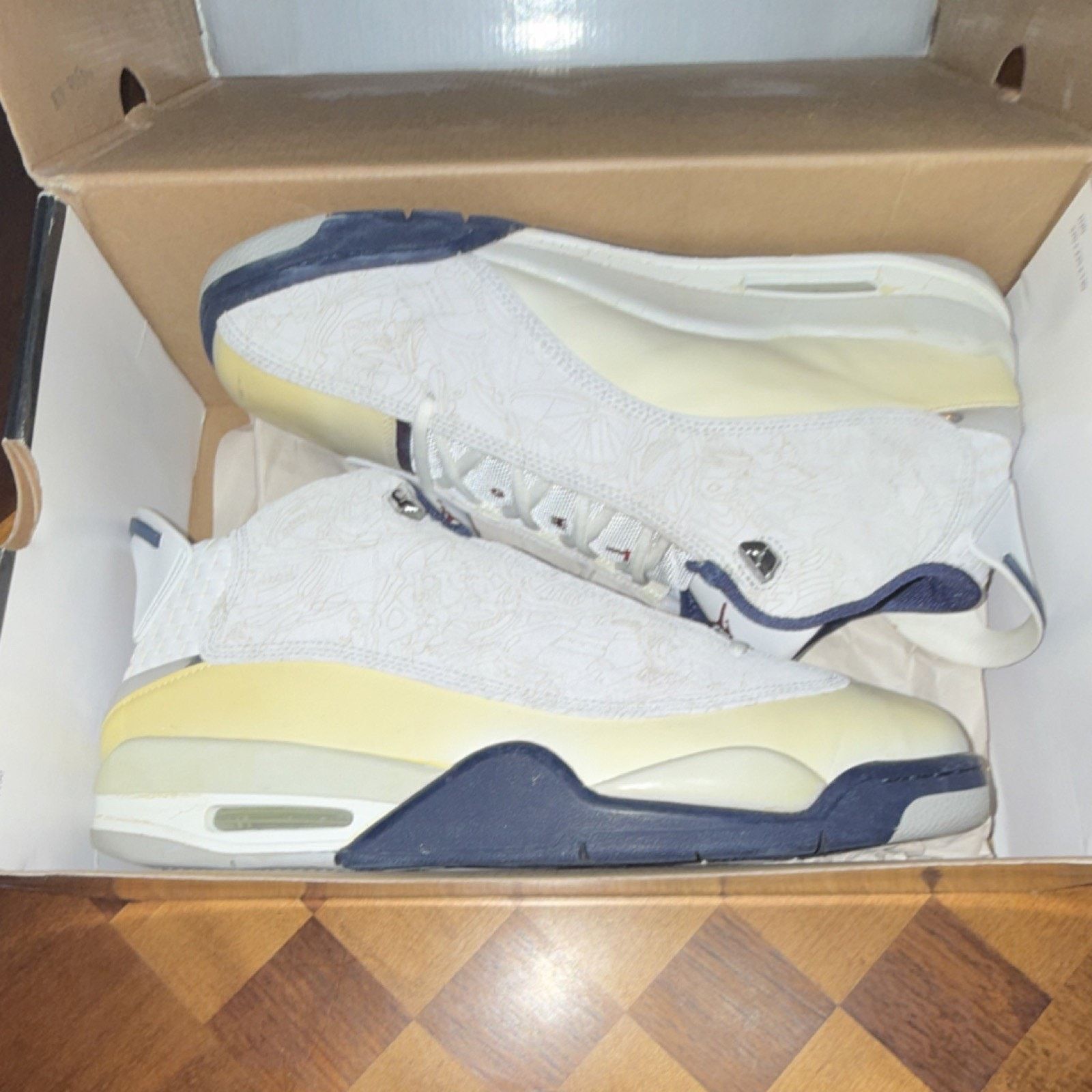 Jordan Brand Jordan Dub Zero White Midnight Navy Men's 13 Air Jordan Size US 13 / EU 46 - 6 Thumbnail