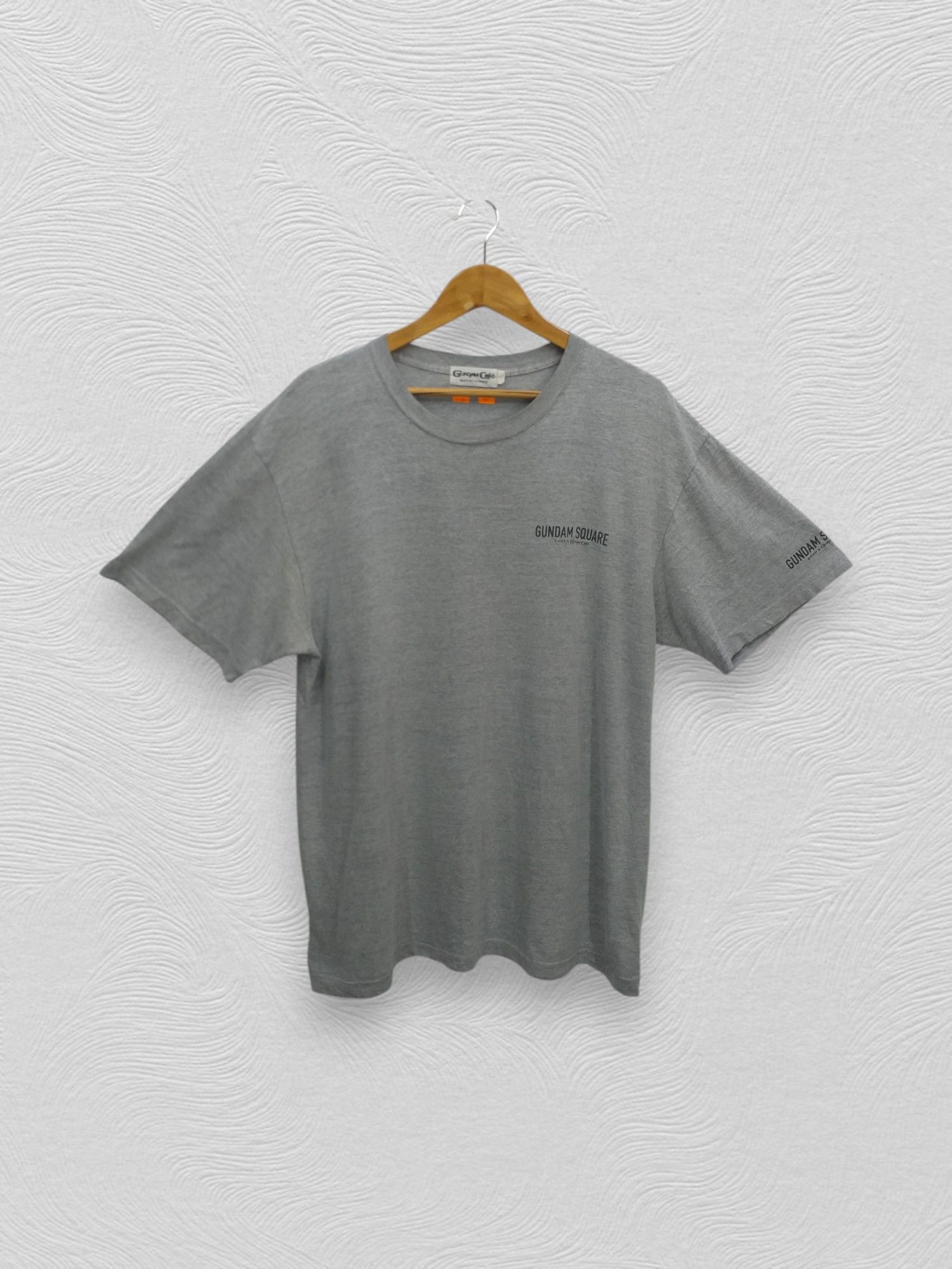 Japanese Brand Vintage Gundam Sotsu Sunrise T-Shirt Tee -C069 Size US XL / EU 56 / 4 - 1 Thumbnail