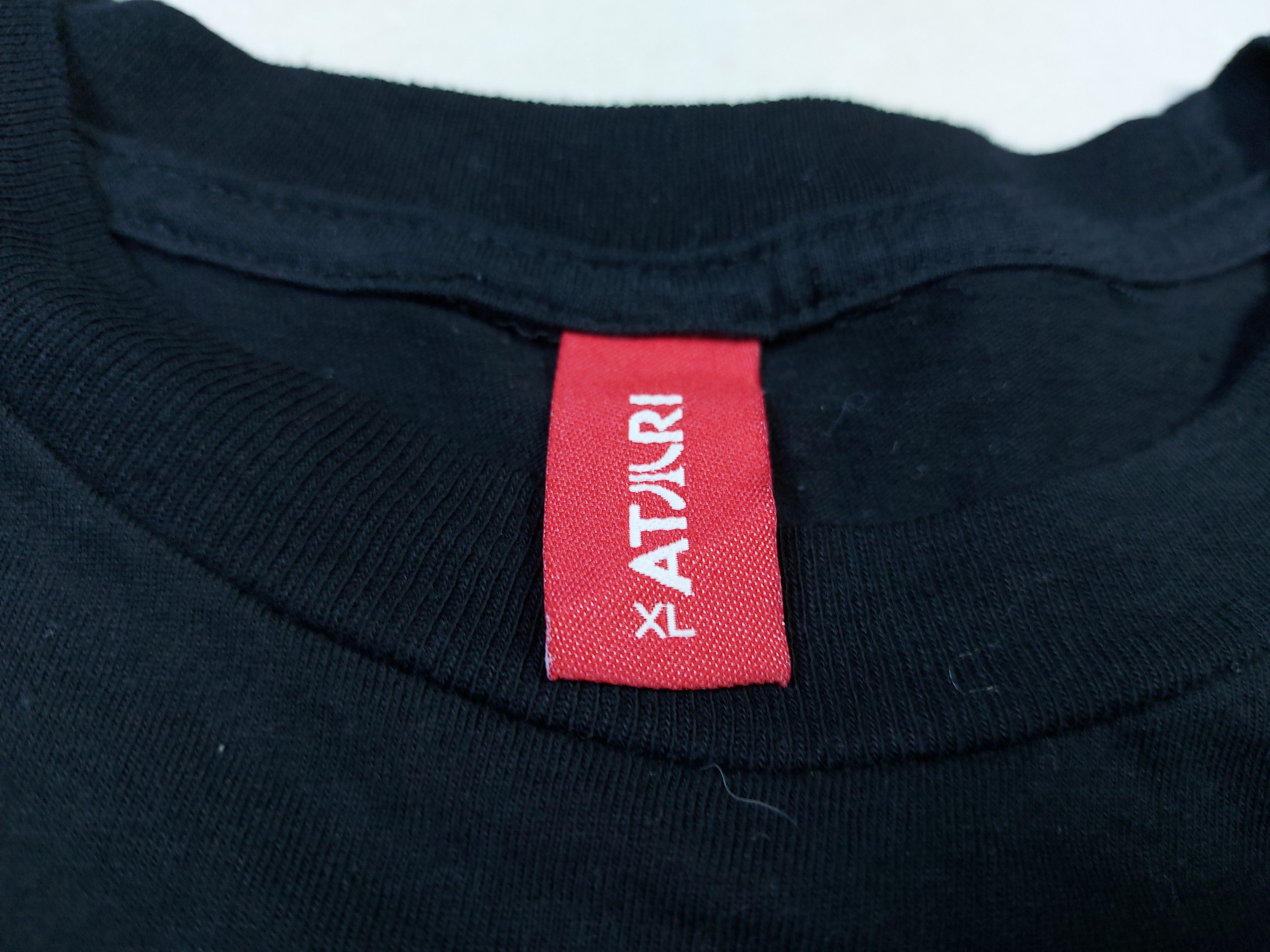 Apple × Microsoft Alone in the Dark 2010 by Atari iOS Android Official TEE Size US XL / EU 56 / 4 - 6 Thumbnail