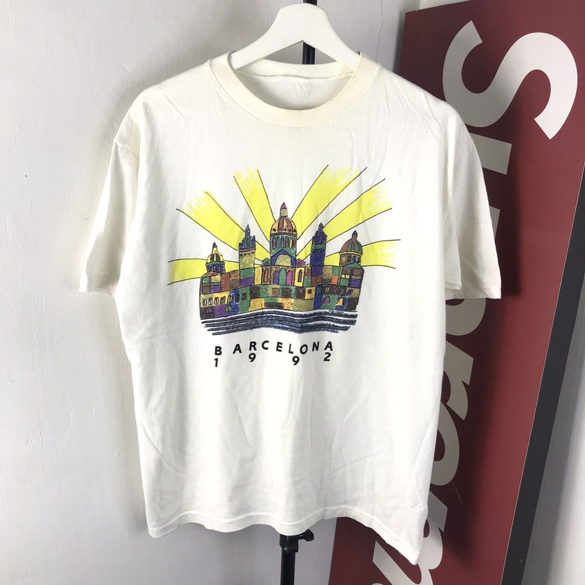 Art Comes First Rare Vintage 1992 USA Olympic Basketball Barcelona T-Shirt Size US L / EU 52-54 / 3 - 1 Thumbnail