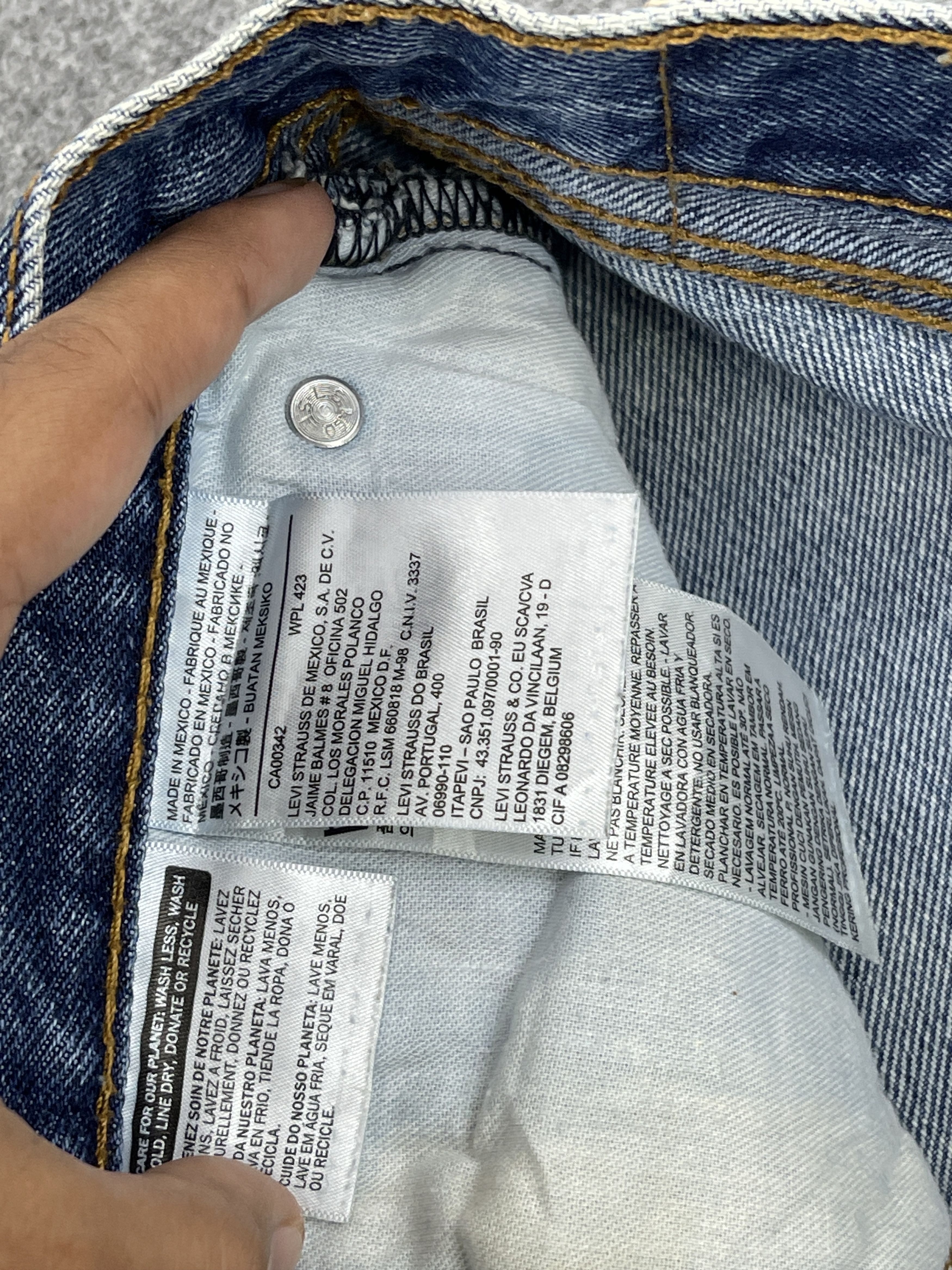 Levi's Vintage Levis 505 Lightwash Jeans DP2567 Size US 31 - 7 Thumbnail