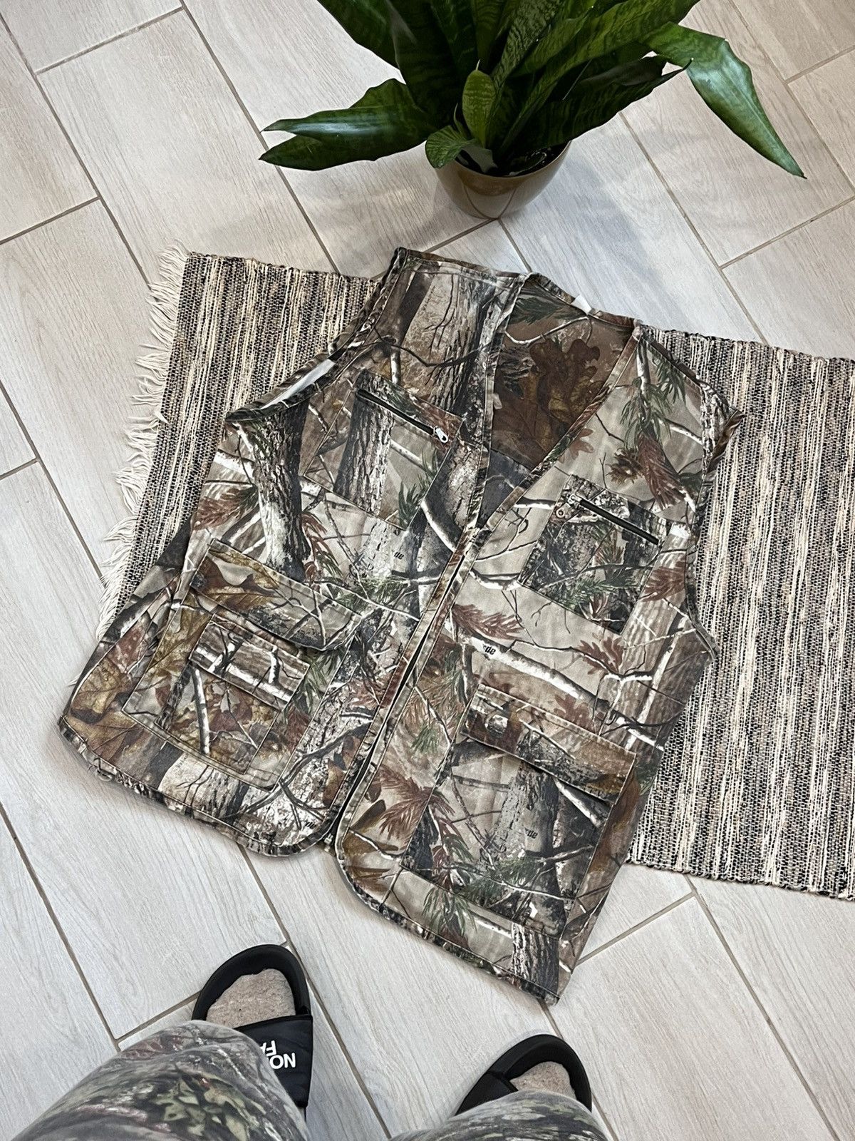 Realtree × Vintage Vintage Realtree Camo Vest hunting workwear oversize Size US XXL / EU 58 / 5 - 1 Thumbnail