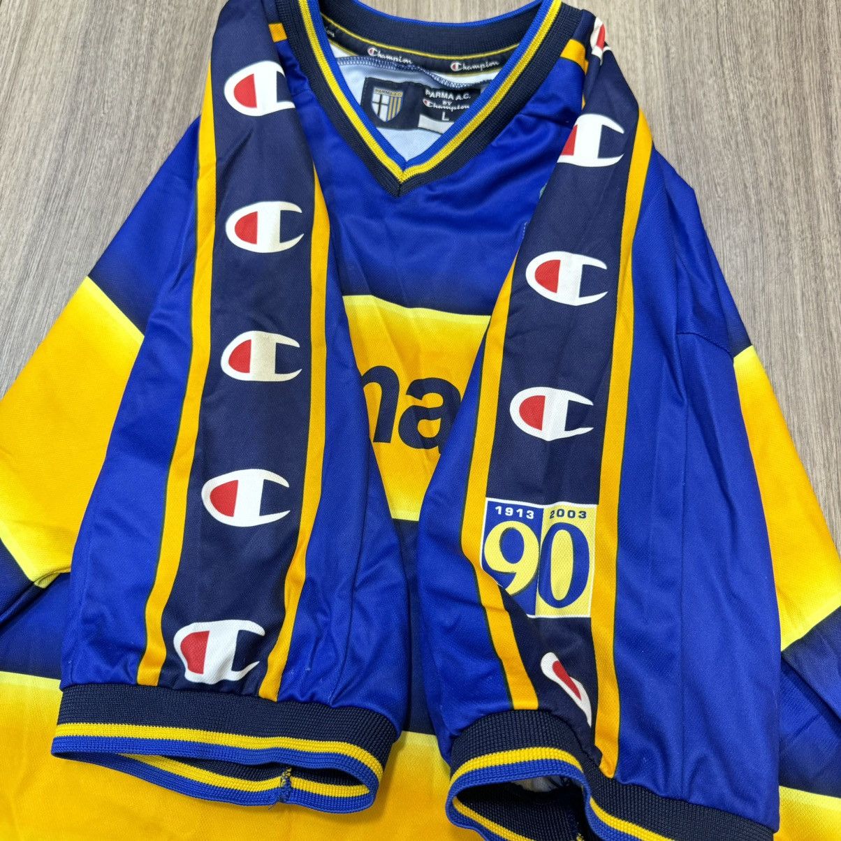 Champion Parma 02/03 home shirt #10 Nakata Size US L / EU 52-54 / 3 - 5 Thumbnail