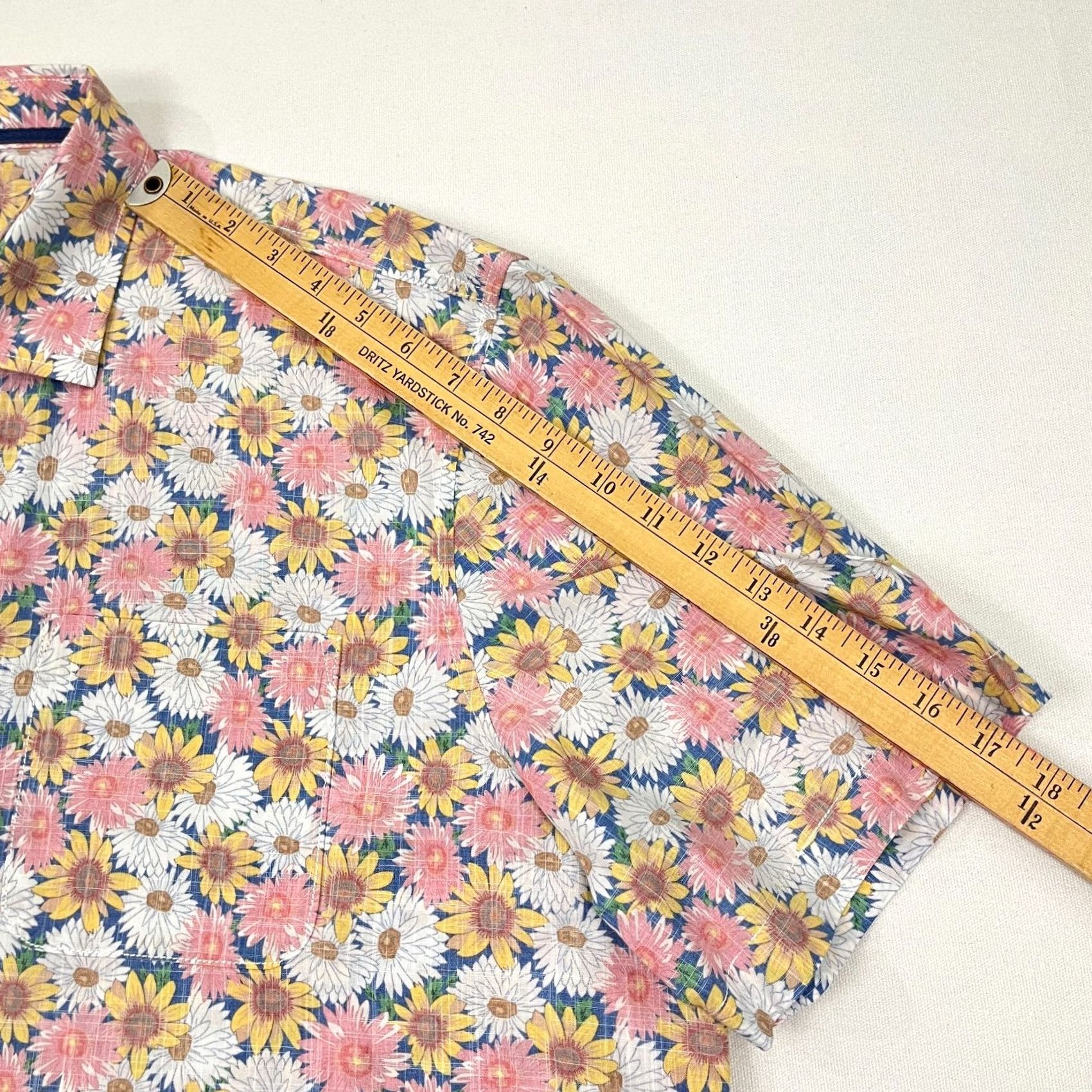 johnnie-O VINTAGE Johnnie O Shirt Mens 2XL Pink Floral Hawaiian Button Up Preppy Size US XXL / EU 58 / 5 - 6 Thumbnail