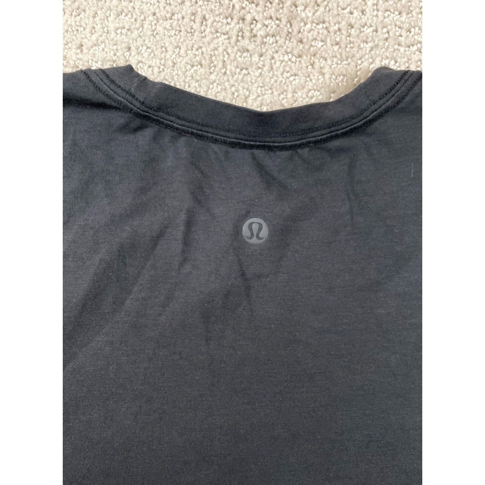 Lululemon Lululemon T Shirt Womens Size 4 Crew Short Sleeve Black Love Logo Pima Cotton ISOPURE Regular Activewear Running & Jogging Size S / US 4 / IT 40 - 6 Thumbnail