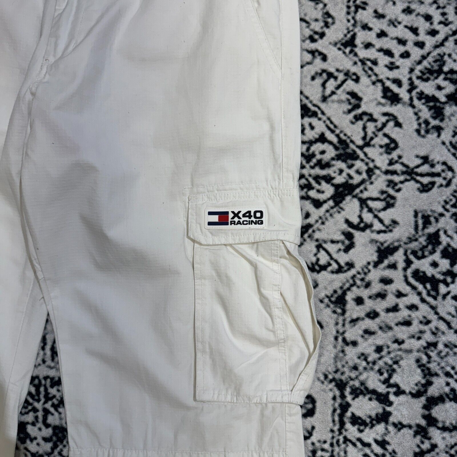 Tommy Hilfiger × Vintage Vintage Tommy Hilfiger Unisex White Cotton Size W38 90s Size US 38 / EU 54 - 6 Thumbnail