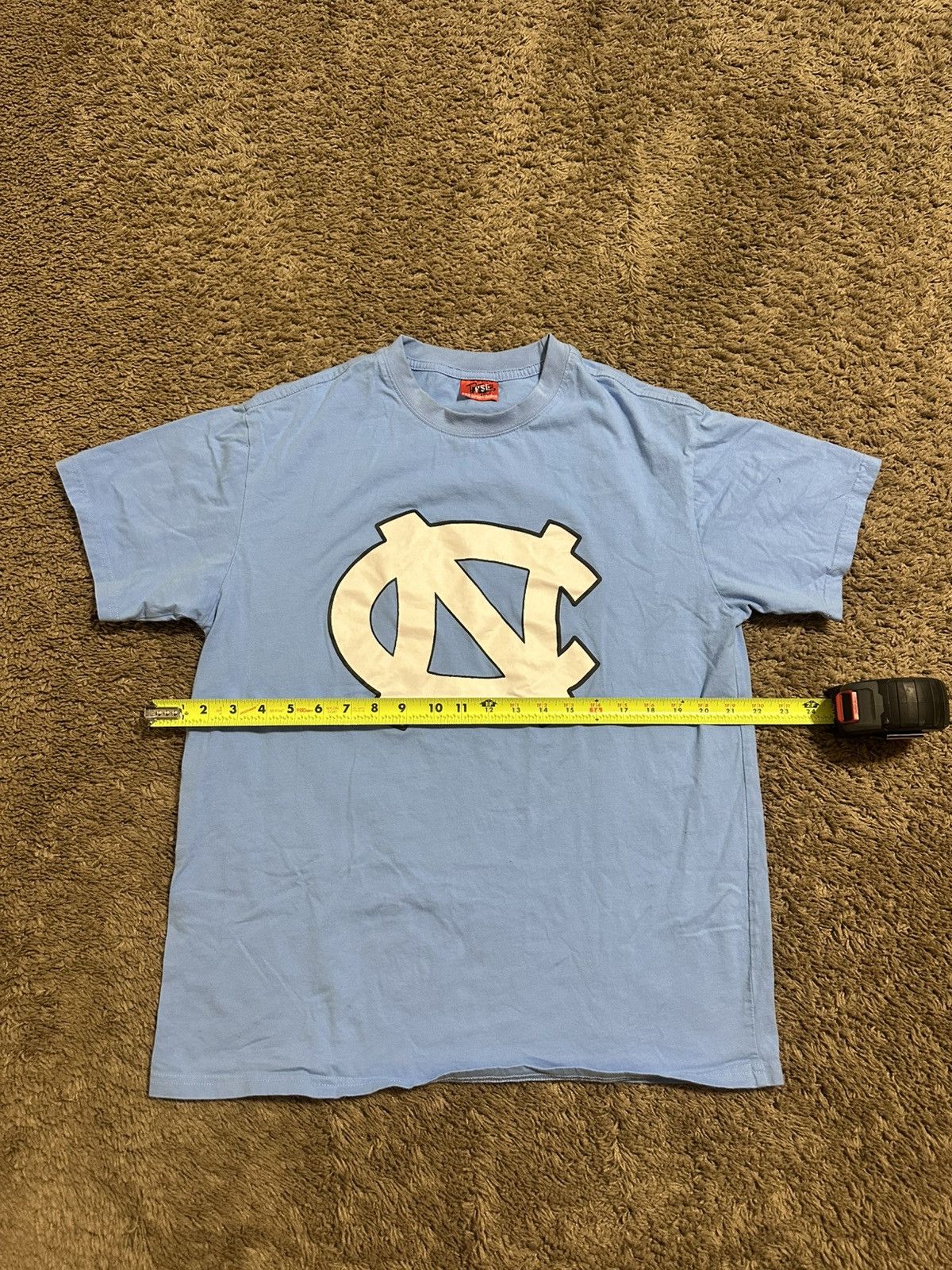 NCAA Vintage NCAA North Carolina “ big face” shirt 90s size large Size US L / EU 52-54 / 3 - 4 Thumbnail