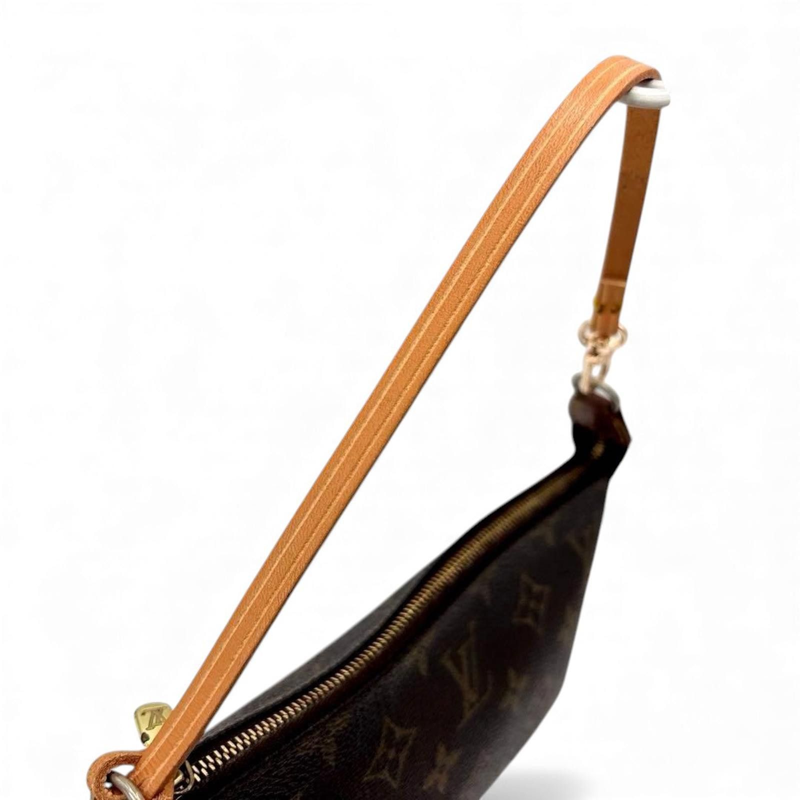 Louis Vuitton Louis Vuitton - Monogram Canvas Shoulder Bag Size ONE SIZE - 4 Thumbnail