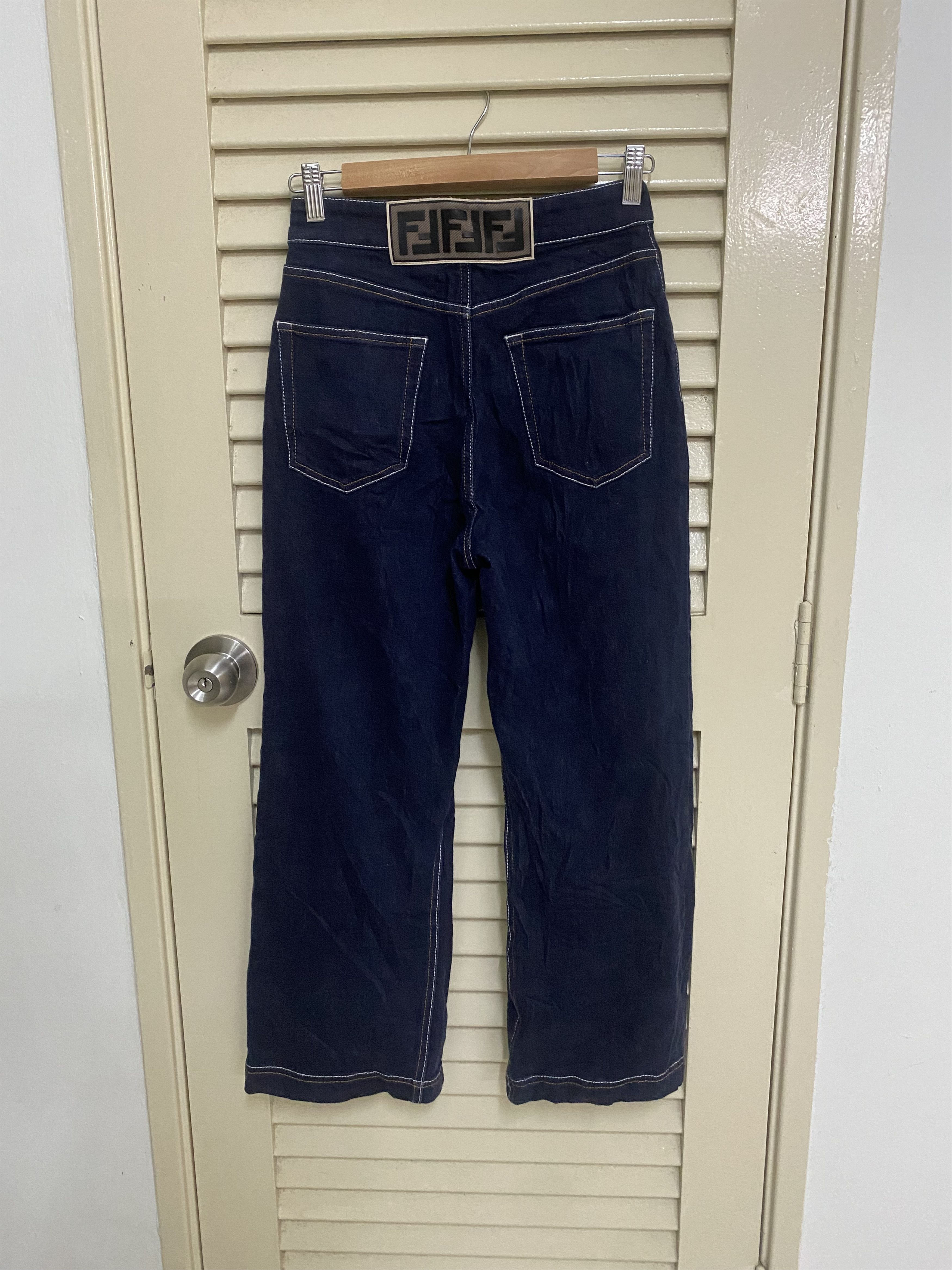 Fendi Baggy Fendi Wide Leg Jeans Size 26" / US 2 / IT 38 - 1 Thumbnail