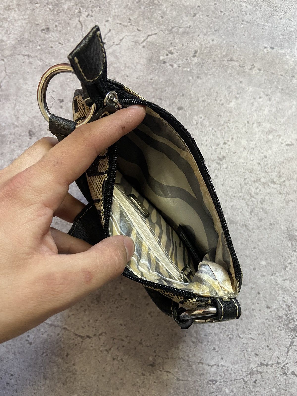 Guess Vintage Guess Mini Bags Y2K Size ONE SIZE - 5 Thumbnail