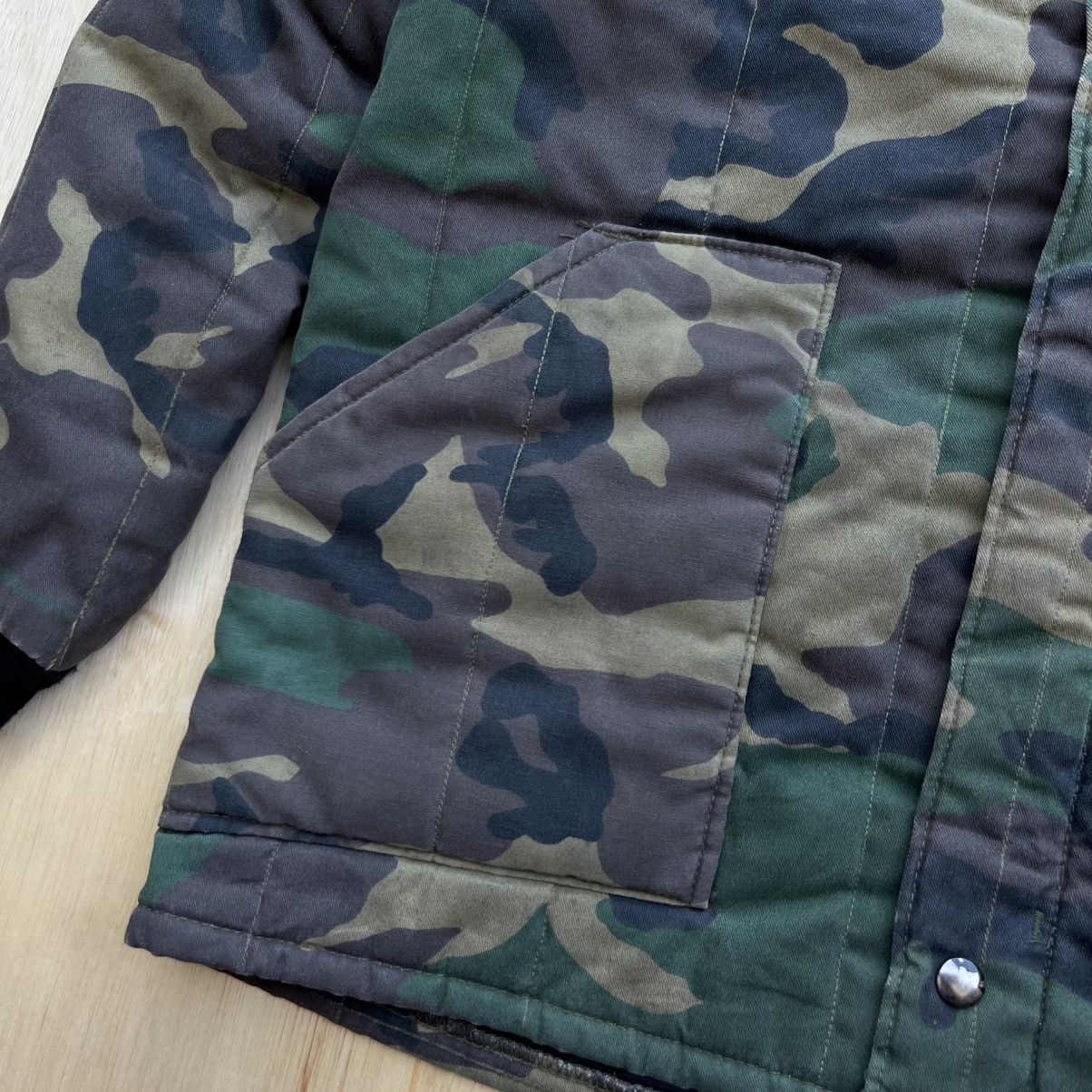 Carhartt KEY IMPERIAL QUILTED CAMO JACKET CORDUROY NECK LIKE ALPHA Size US L / EU 52-54 / 3 - 3 Thumbnail