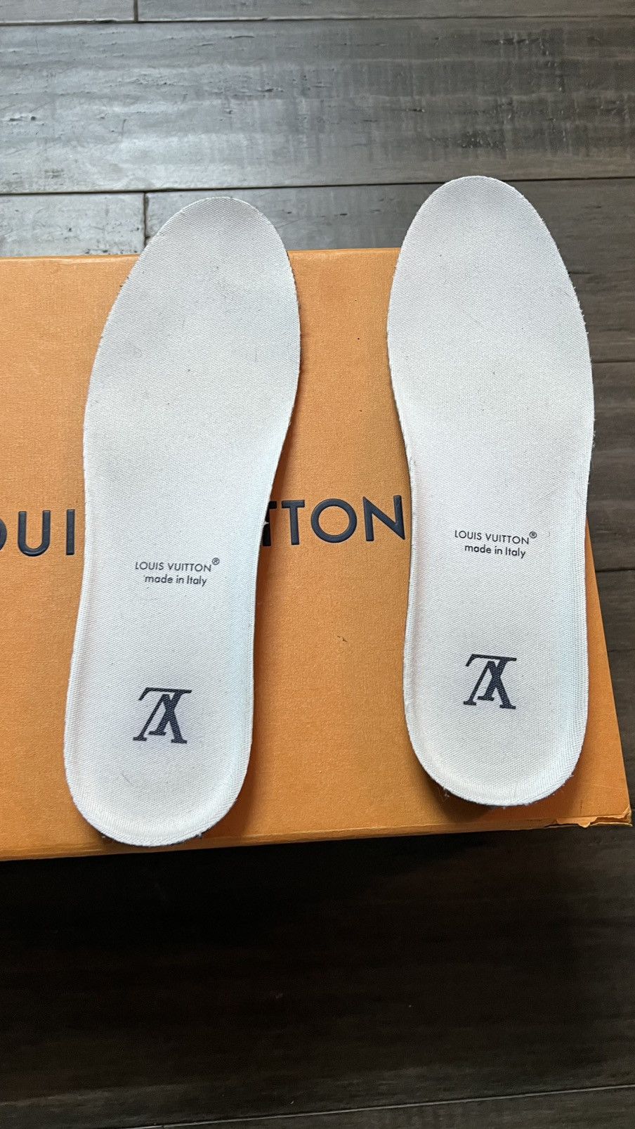 Louis Vuitton Louis Vuitton Blue Skates Size US 8 / EU 41 - 14 Thumbnail