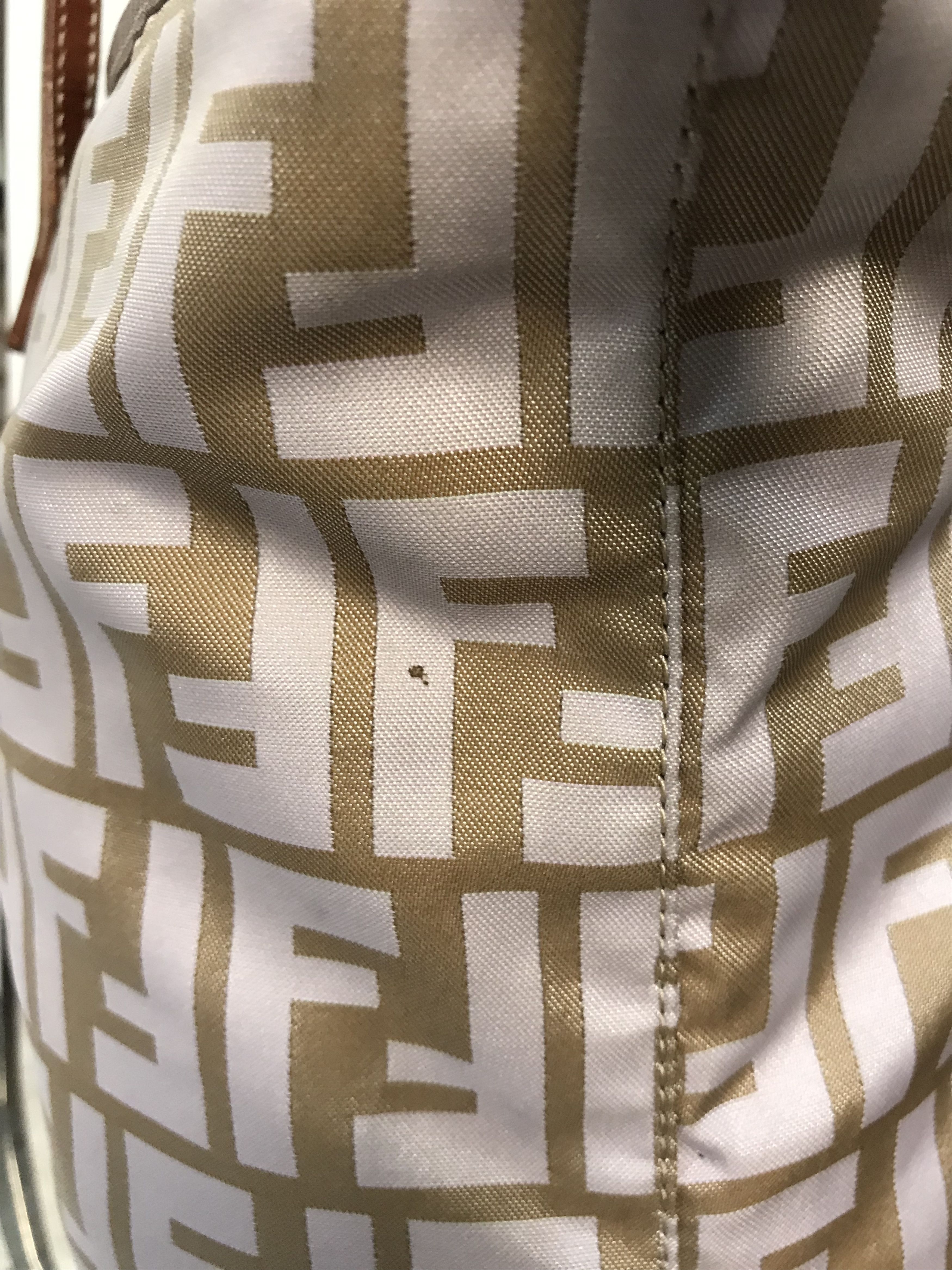 Fendi Fendi Monogram Handbag Size ONE SIZE - 16 Thumbnail