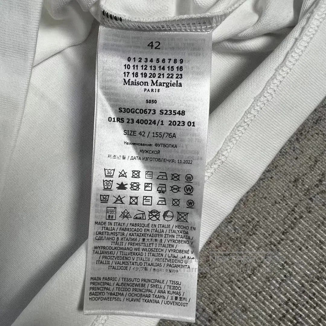 Maison Margiela maison margiela White Mosaic blur. Size US M / EU 48-50 / 2 - 3 Thumbnail