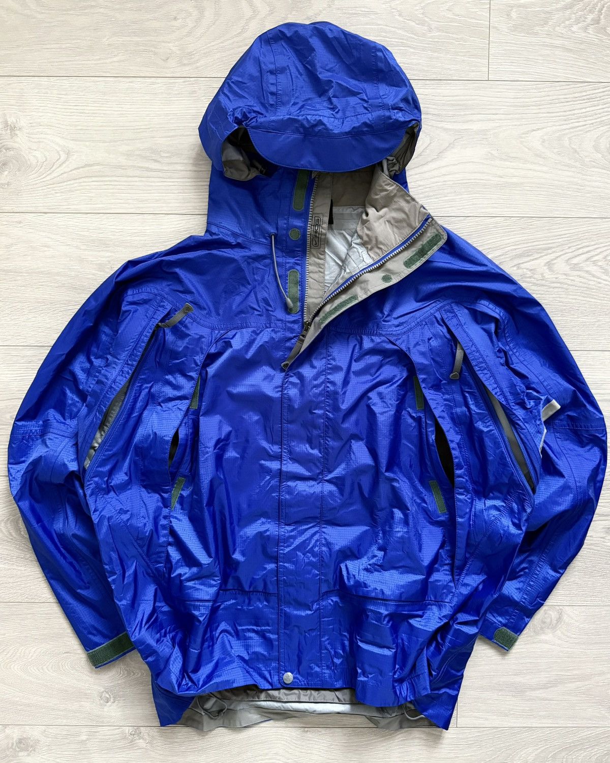 Nike ACG Nike ACG 00s Storm Fit Technical Waterproof Panelled Jacket Size US XXL / EU 58 / 5 - 1 Thumbnail