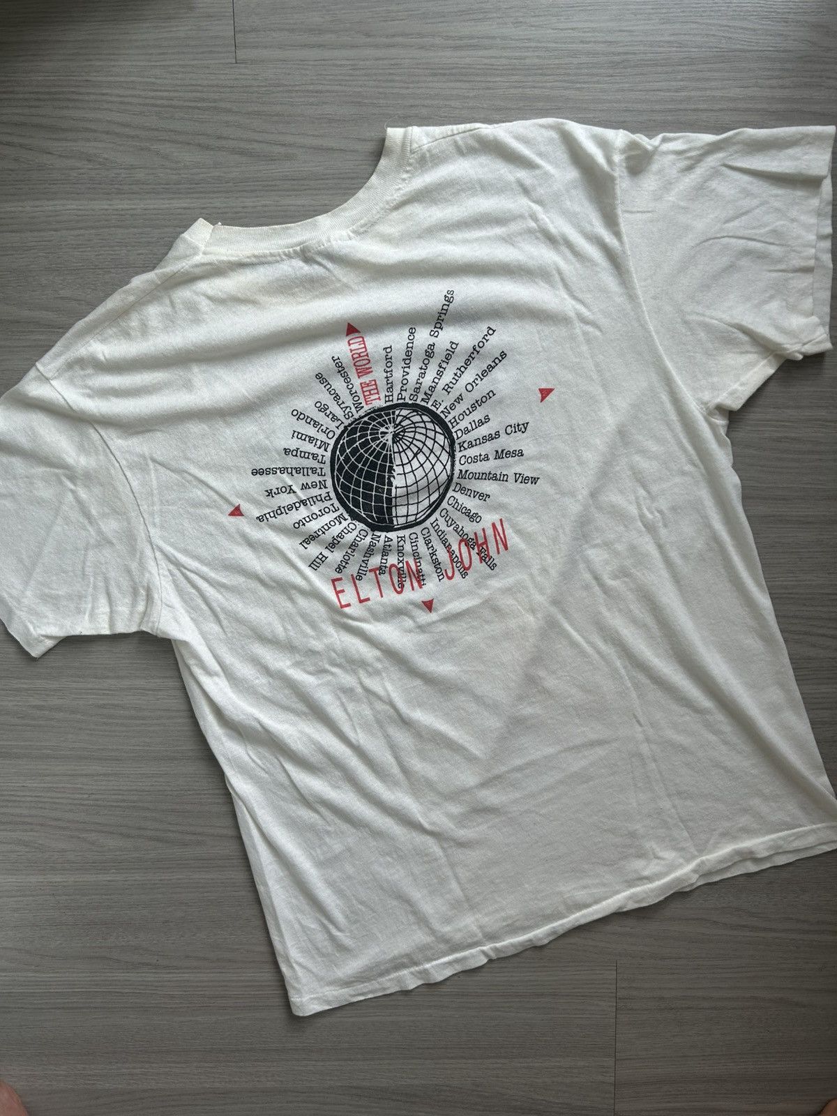 Vintage Elton John Vintage T Shirt 90’ Size US XL / EU 56 / 4 - 8 Thumbnail