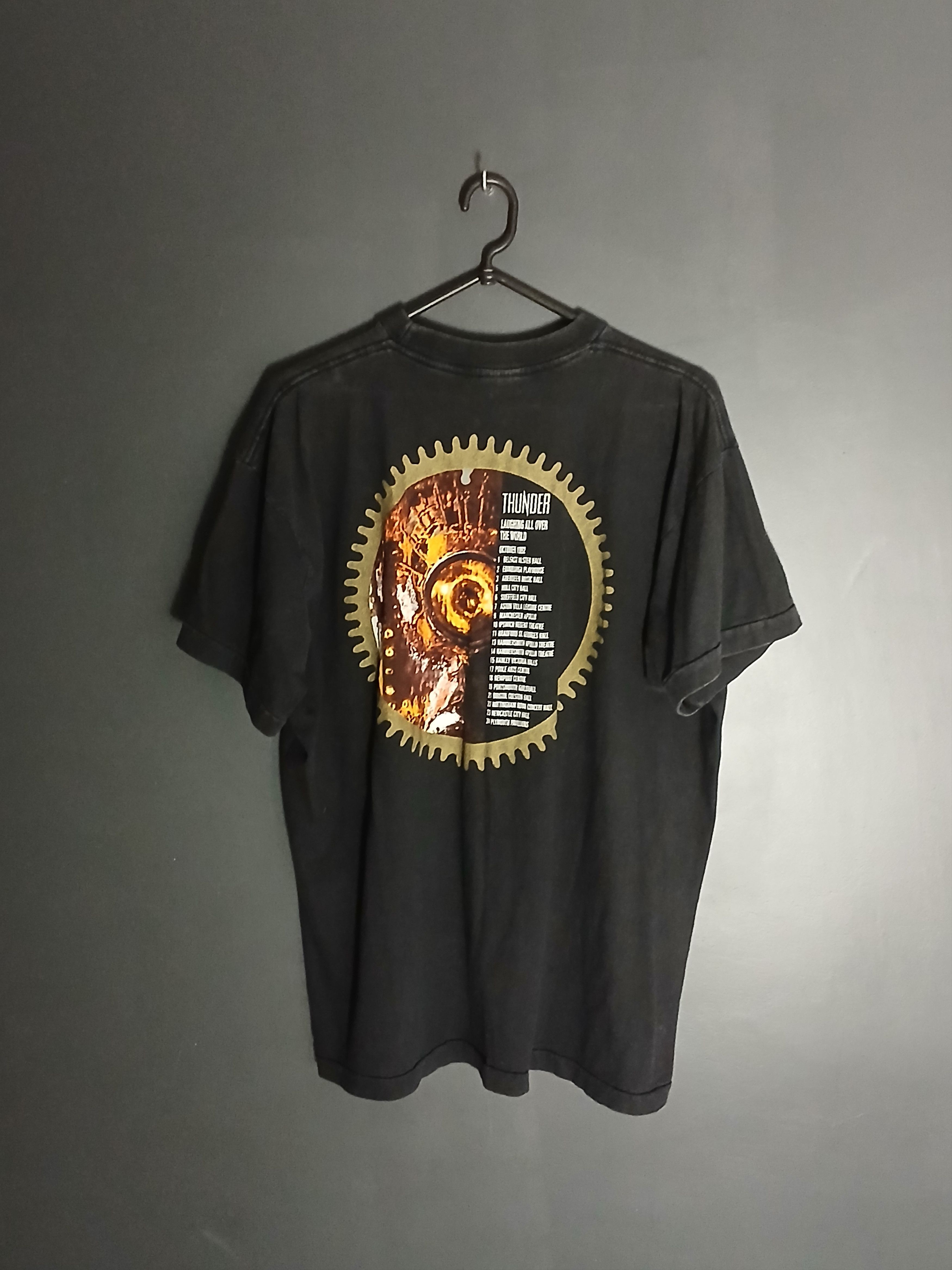 Vintage Vintage 1992 Thunder Laughing All Over The World T-Shirt Size US XL / EU 56 / 4 - 2 Thumbnail