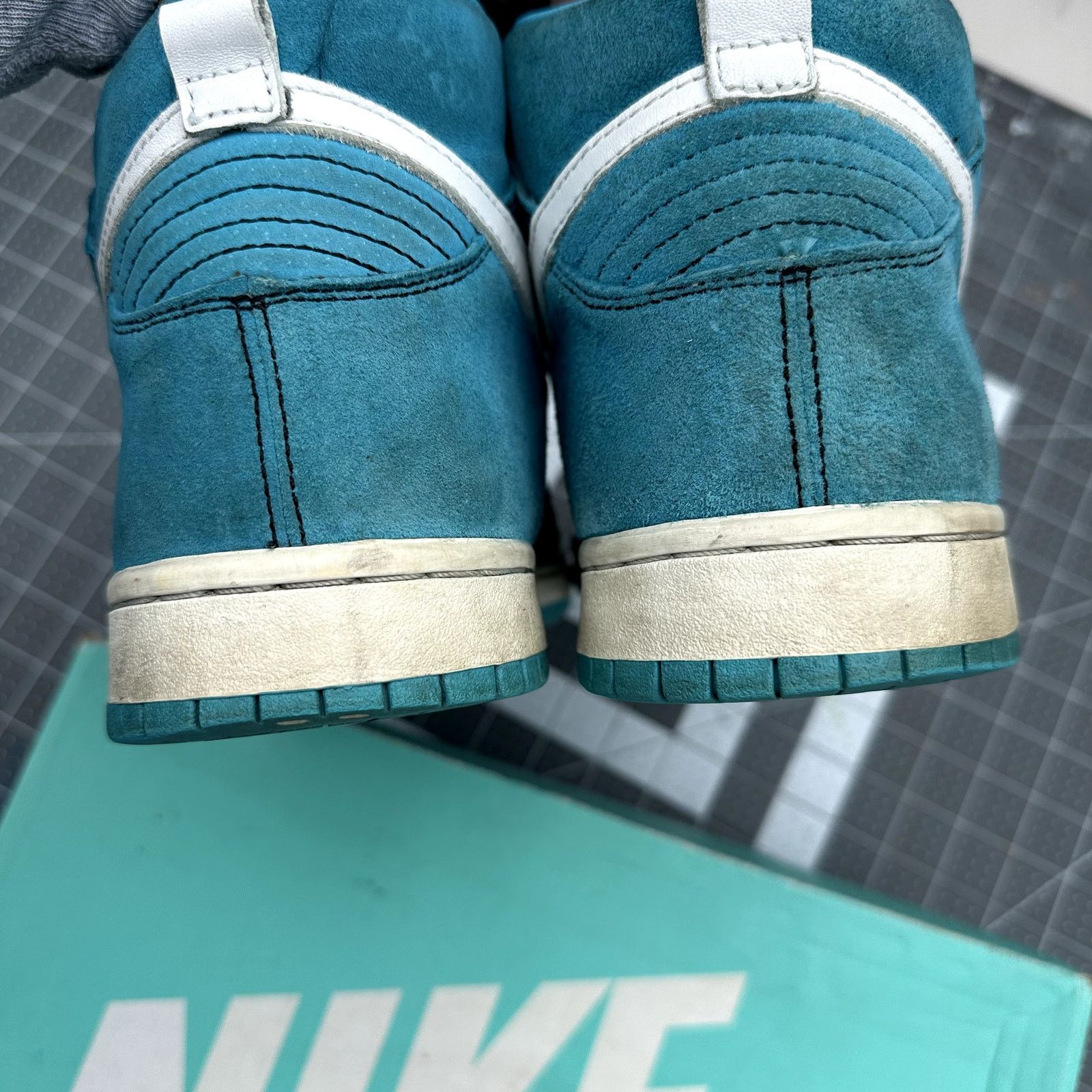 Nike SB Nike SB Dunk Low 'Send Help' Size US 11 / EU 44 - 7 Thumbnail