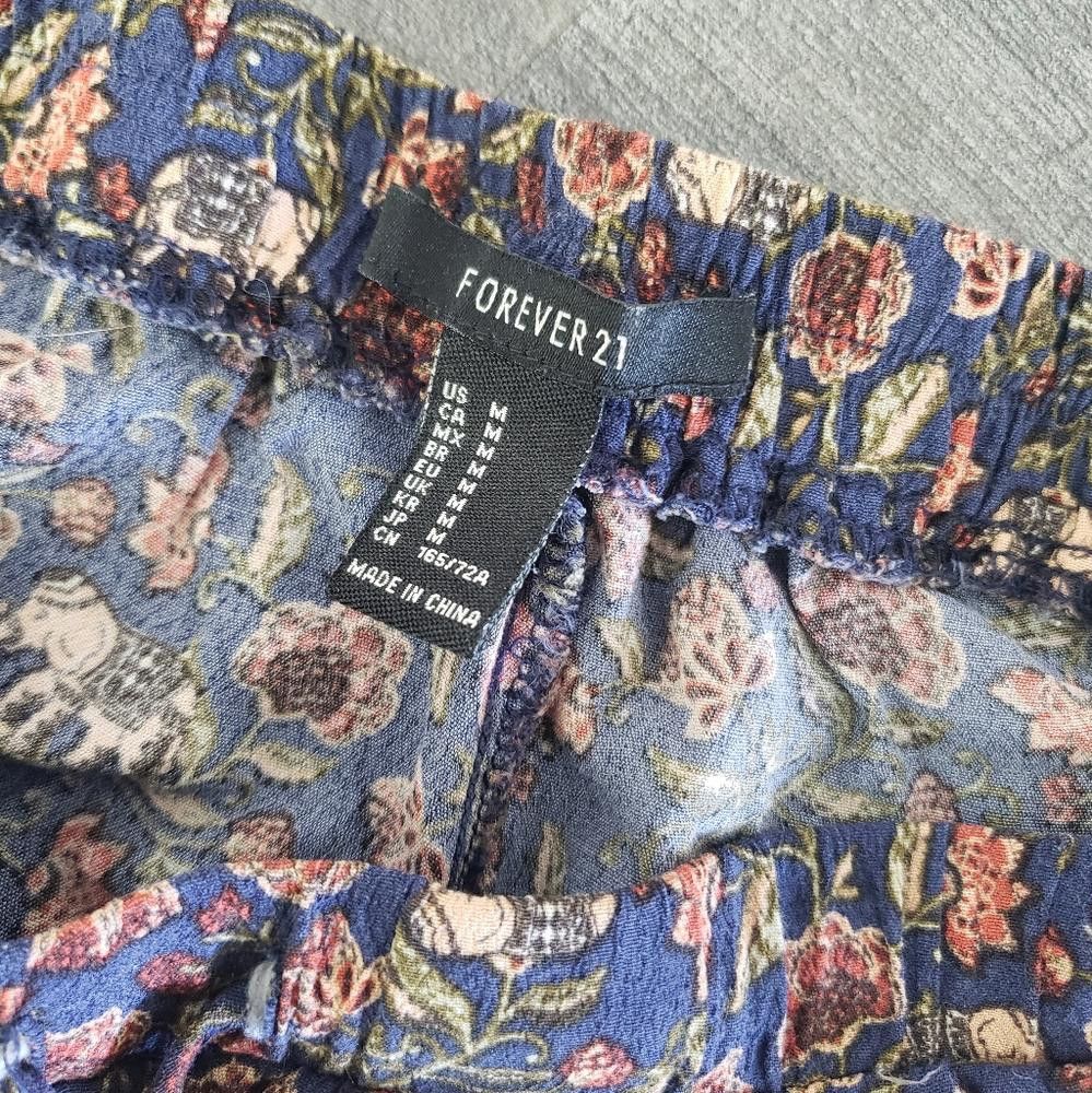 Forever 21 Navy Elephants & Floral F21 Flowy Short Size 32" / US 10 / IT 46 - 3 Thumbnail