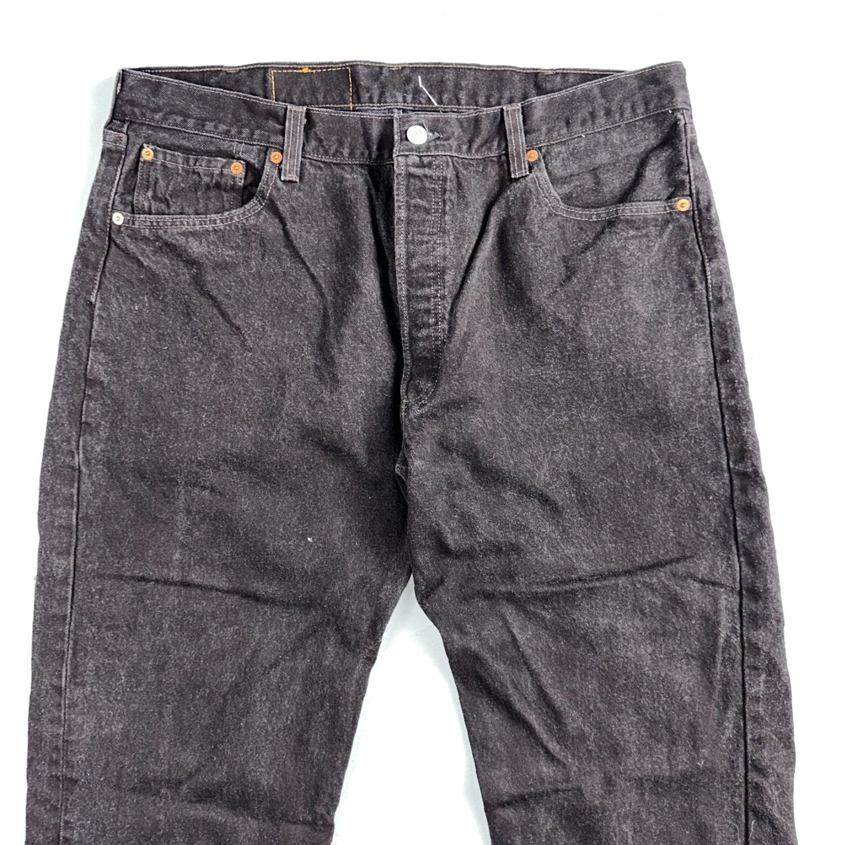 Levi's VINTAGE Levi's 501 Jeans Men Adult Regular Fit Straight Leg Dark Wash Black 90s USA 40x34 Size US 40 / EU 56 - 2 Thumbnail