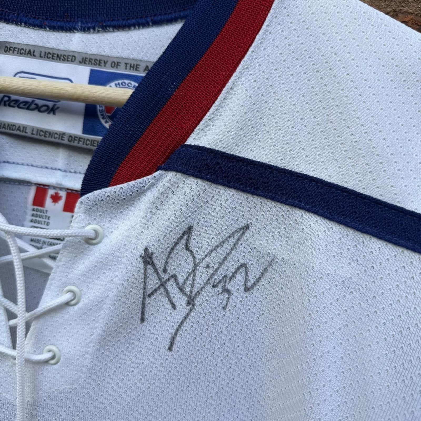 Reebok Vintage Hamilton bulldogs autographed jersey M reebok 00s Size US M / EU 48-50 / 2 - 2 Thumbnail