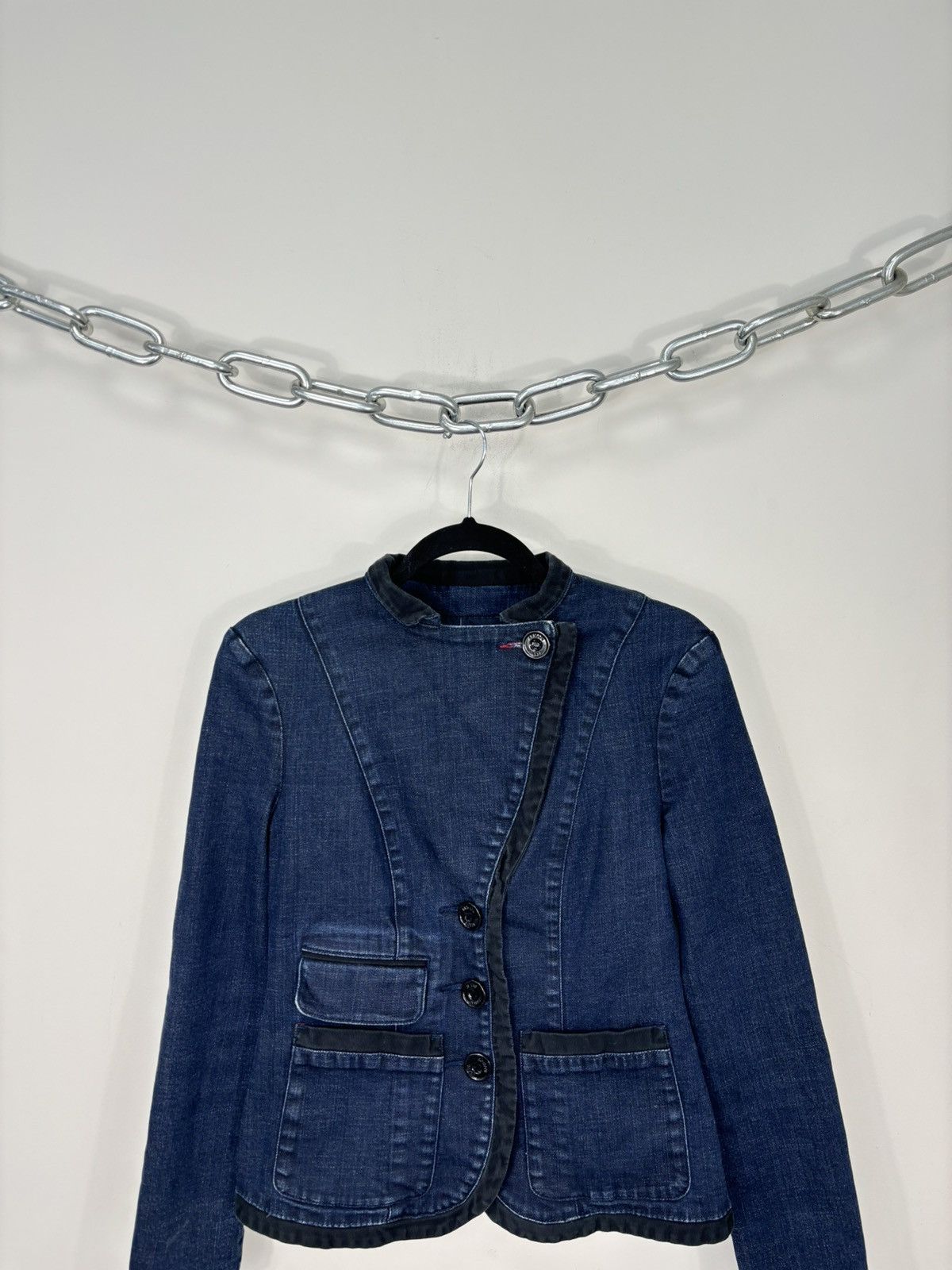 Armani Vintage Armani Jeans Indigo Women’s Archival Denim Jacket Size L / US 10 / IT 46 - 4 Thumbnail