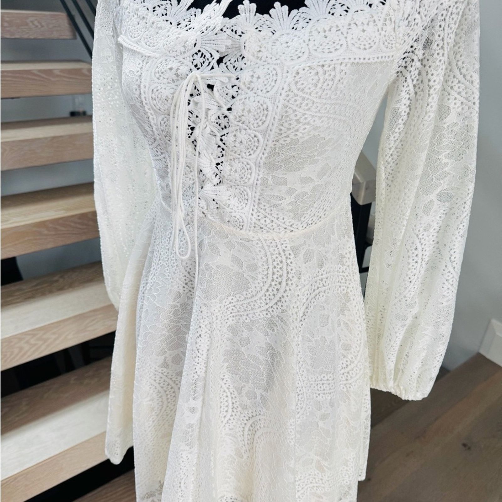 Other New Elegant White Lace Off-Shoulder Dress size S Size S / US 4 / IT 40 - 9 Thumbnail