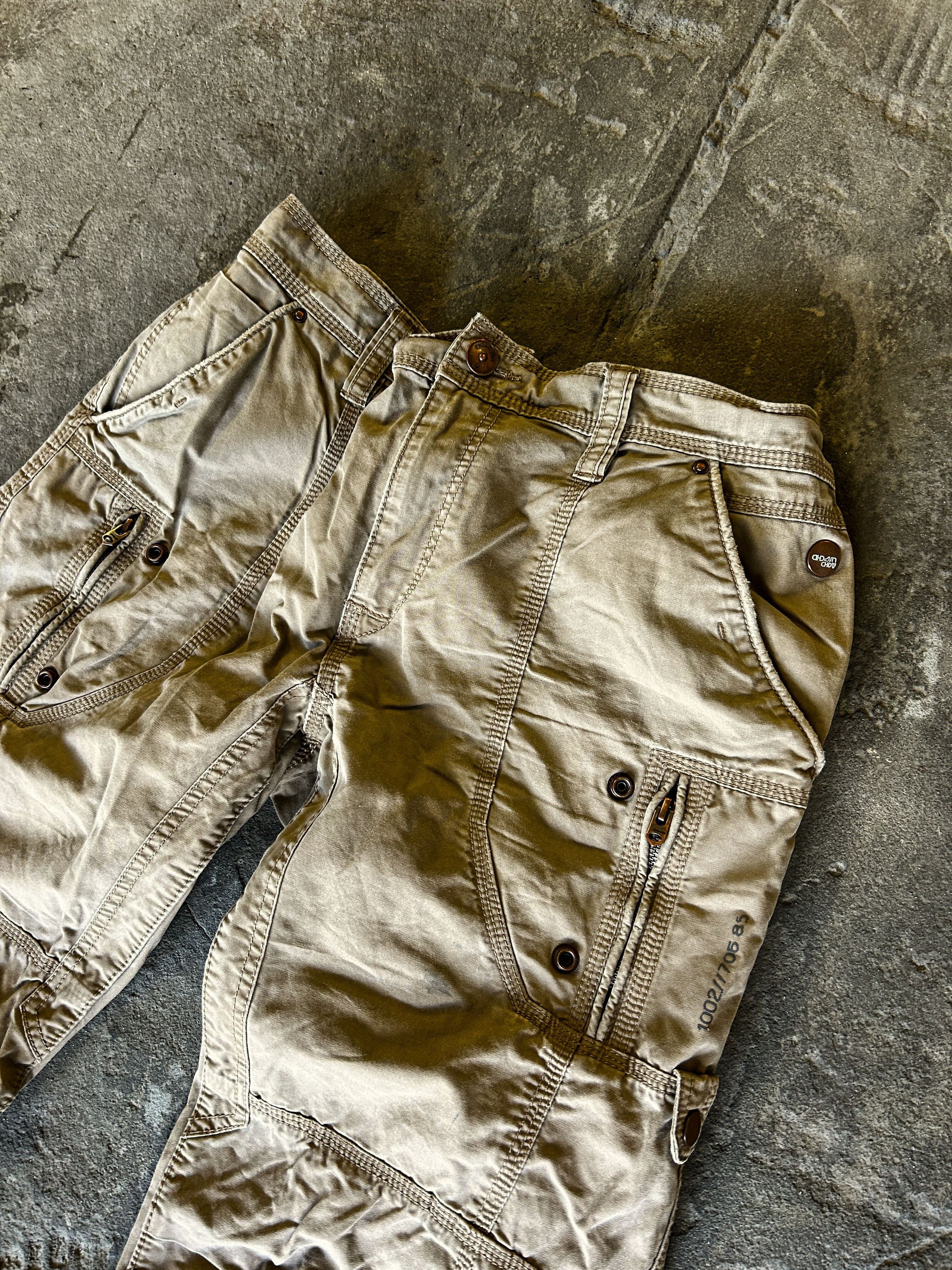 Vintage Y2K Utility Cargo Pants Beige Multi Pocket Wide Leg Workwear Size US 34 / EU 50 - 3 Thumbnail