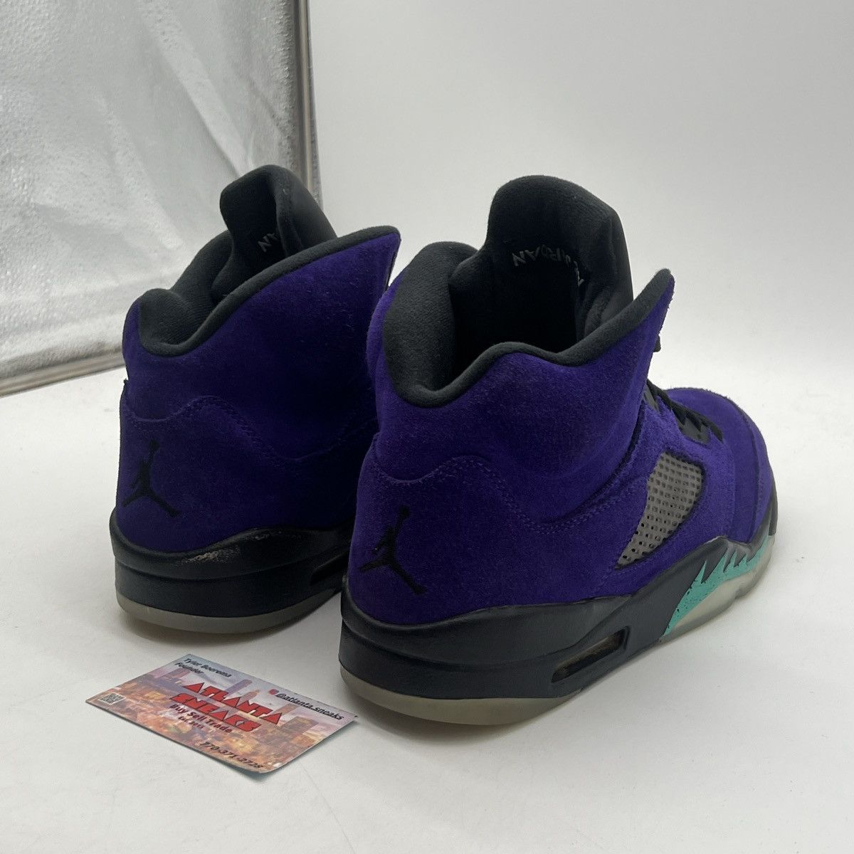 Jordan Brand Air Jordan 5 Alternate grape Size US 10 / EU 43 - 5 Thumbnail