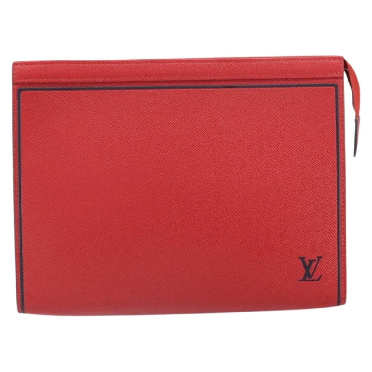 Louis Vuitton Louis Vuitton Pochette Voyage Taiga Leather Size ONE SIZE - 1 Thumbnail
