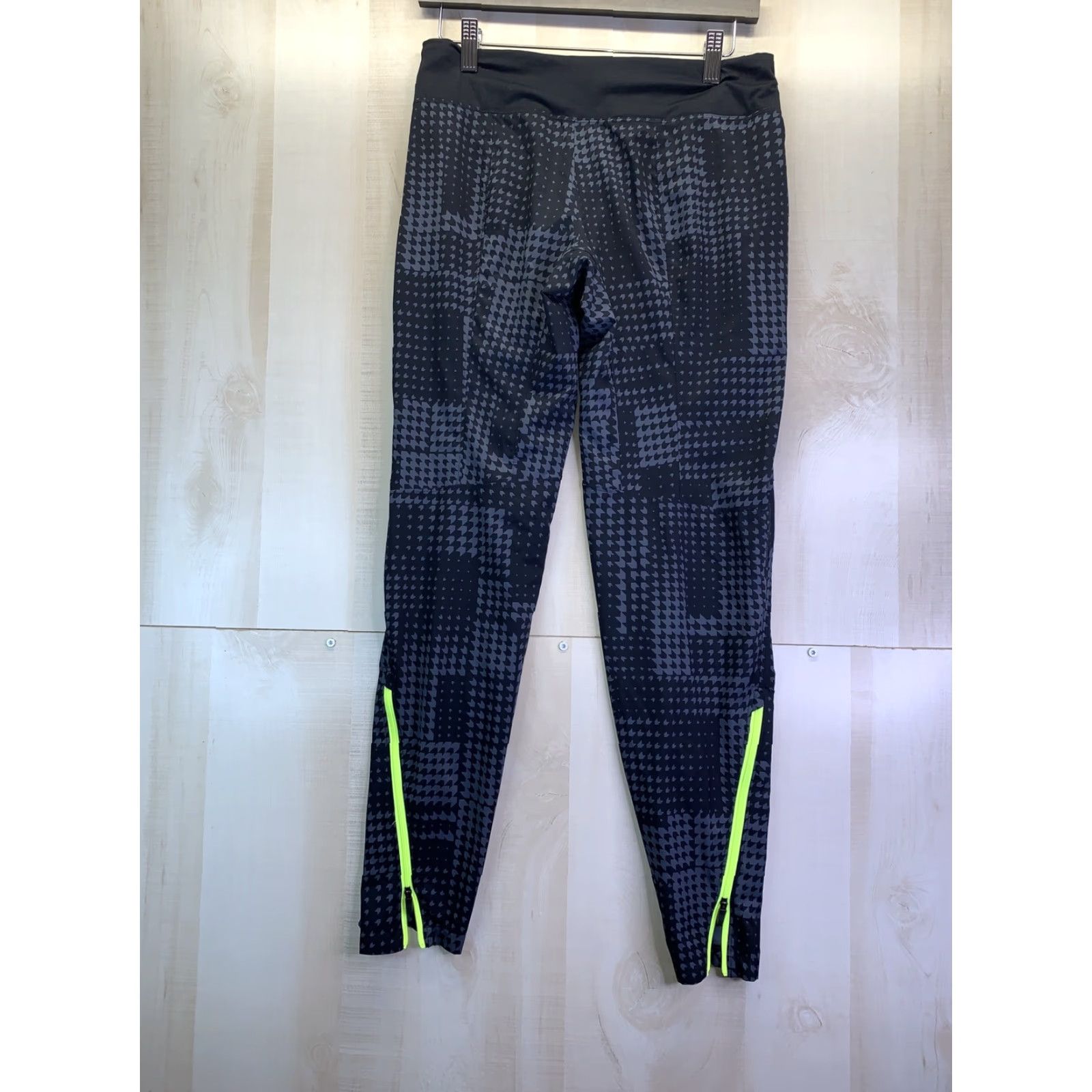 Brooks Brooks Women's Track Pants SZ S Dri Layer Zipper Ankle Black/Gray Nylon Blended Fabric Regular Inseam PANTS, Running & Jogging, 4-season, VINTAGE? No Size 28" / US 6 / IT 42 - 6 Thumbnail